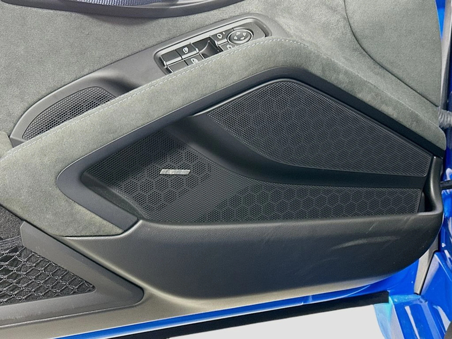 mph019_3423106331_e3081a6c2a23af2b3f0a80646a4c9f46x_2987a383f5