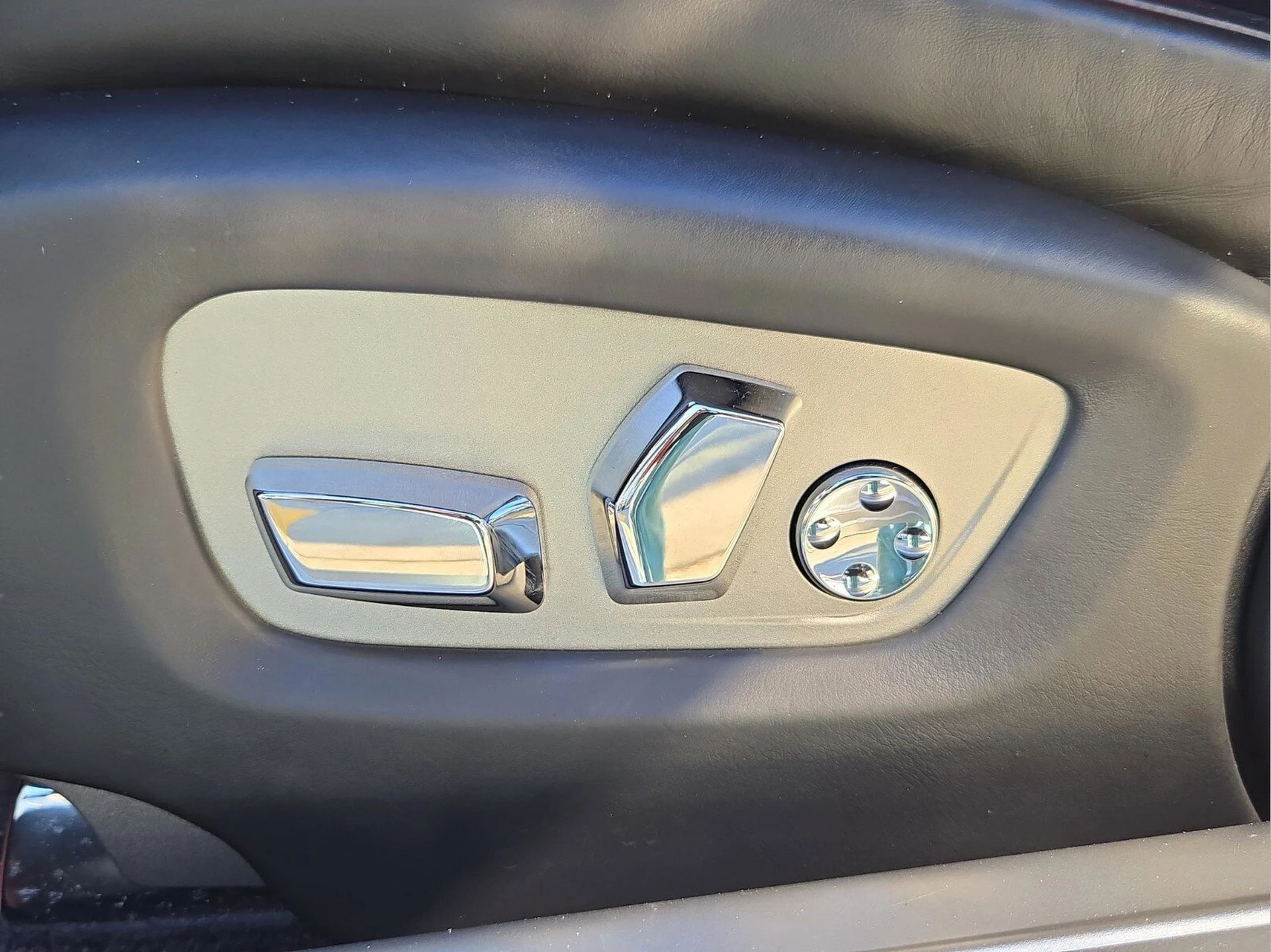 mph019_3423831089_c7e8e4183ed3f405332faad6bc235ab7x_42ded1ed4e