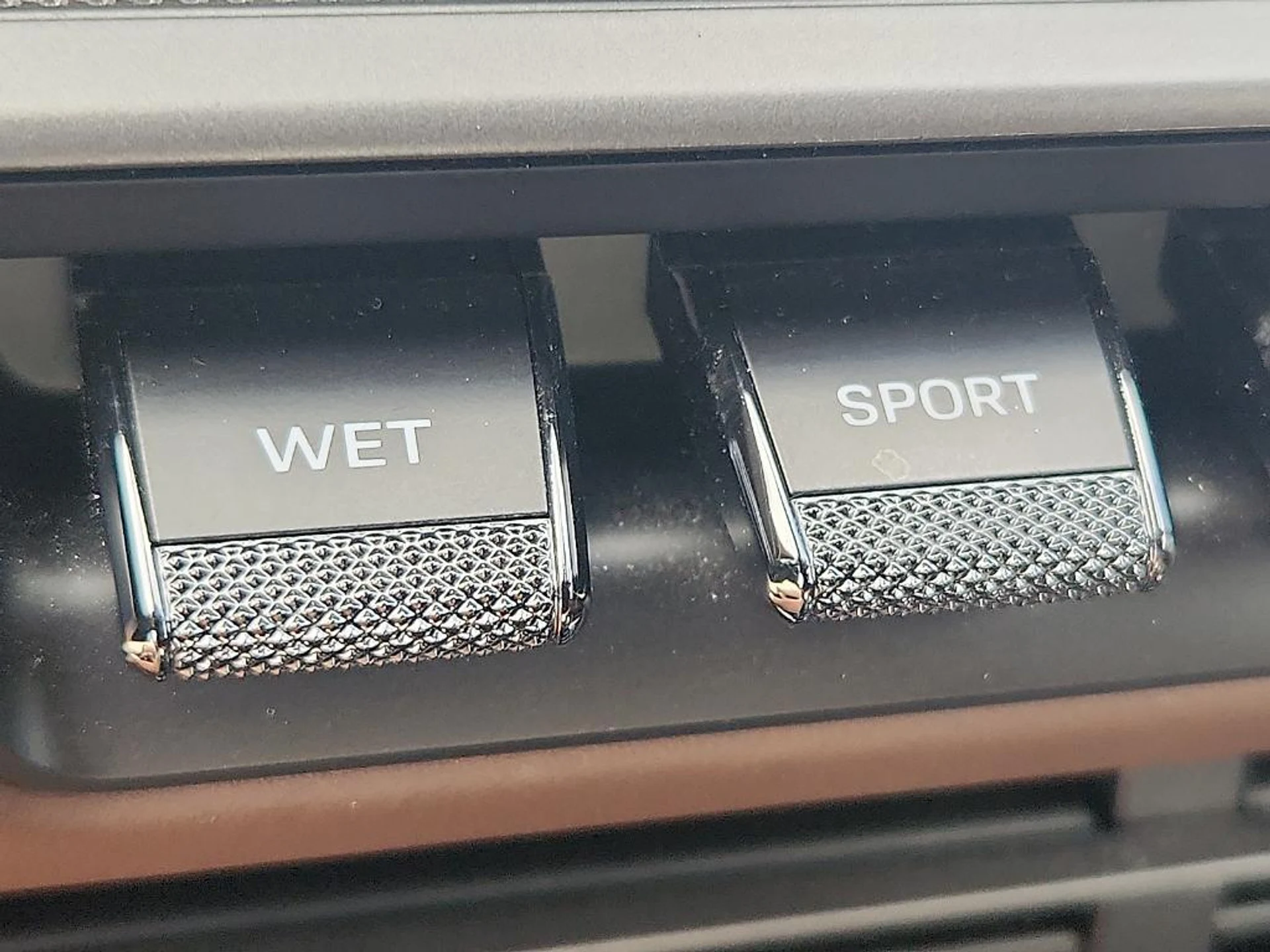 mph019_3425203728_r_Kn5_Fp_Khqek02_Gb_T_Zy_F2_YIT_Oh7c_93afbc64ab