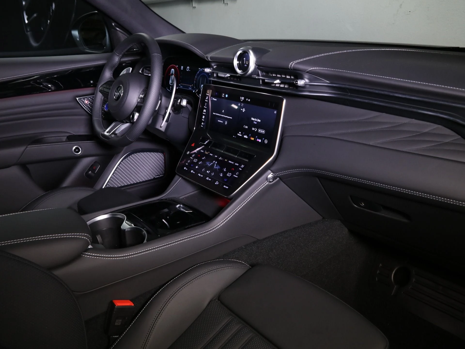 mph019_3433662227_New_2025_Maserati_Grecale_Modena_1749573168_588c4efaa8