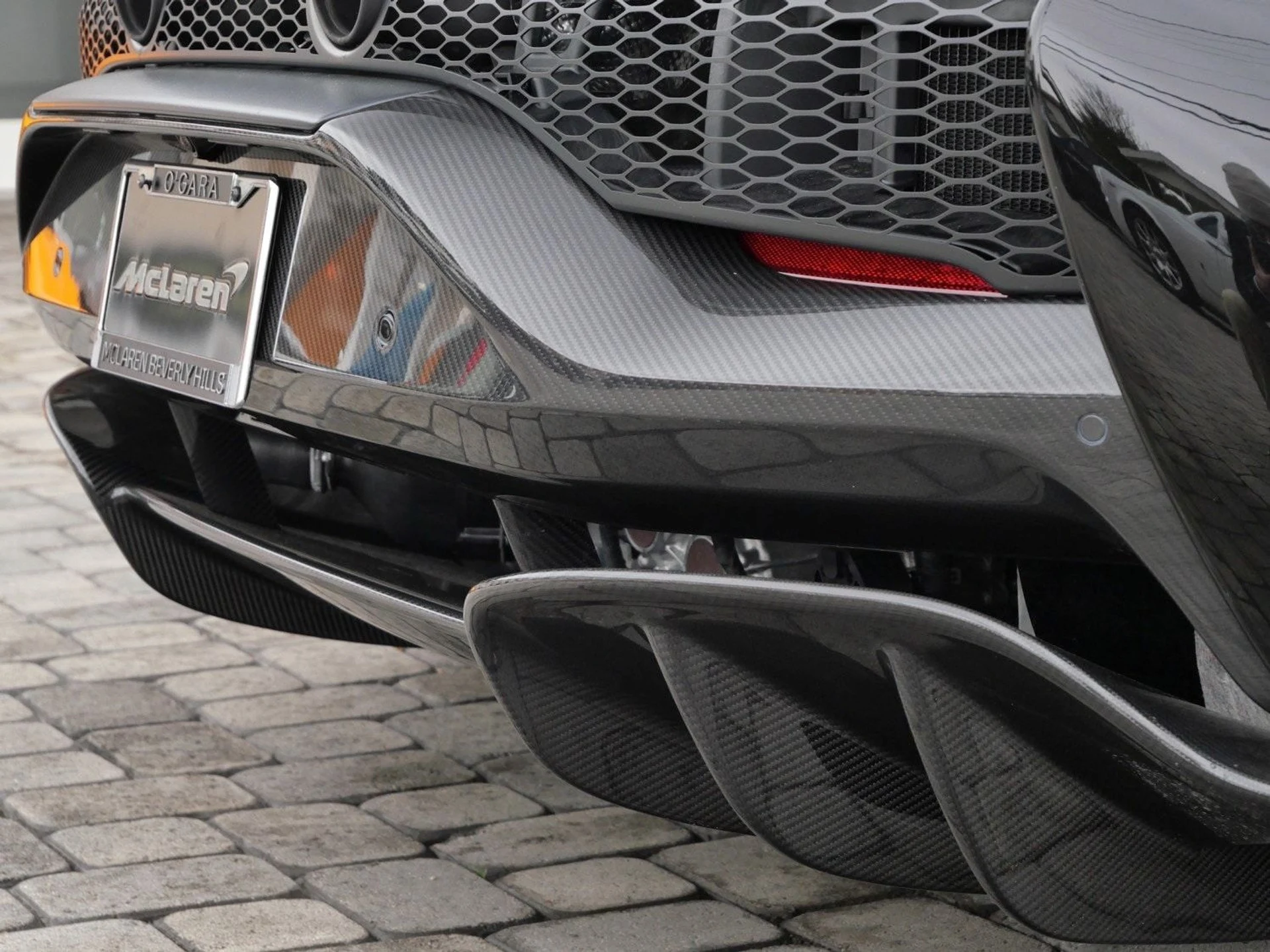 mph019_3438630434_a81385dc24c054857ca8dca38d83a78cx_b96bfd4859