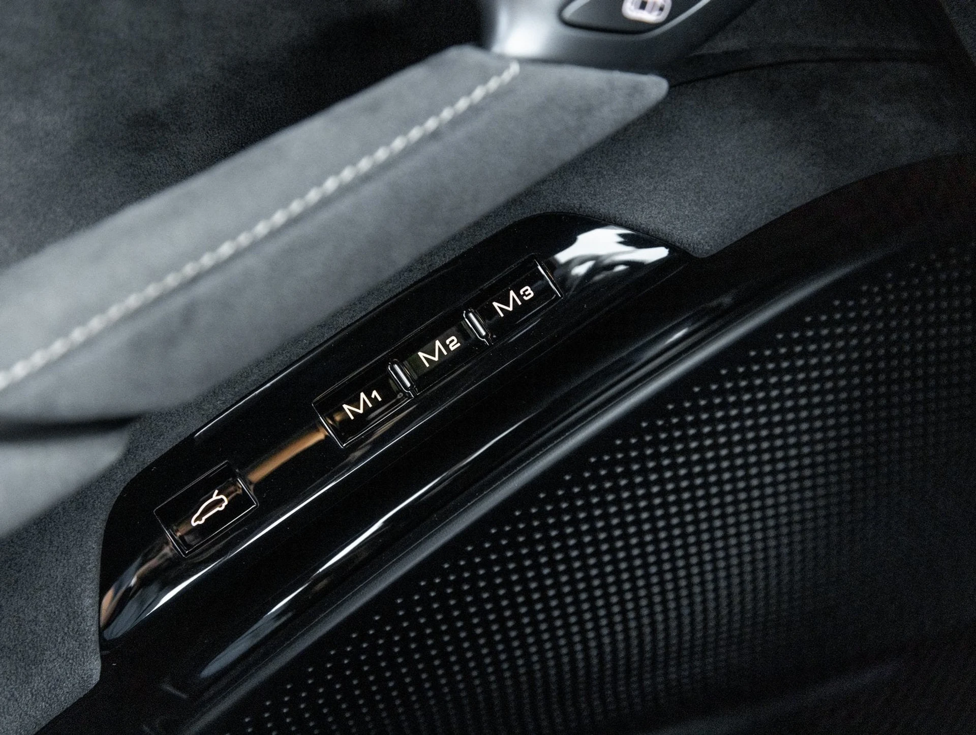 mph019_3439573549_20_e216925f3b