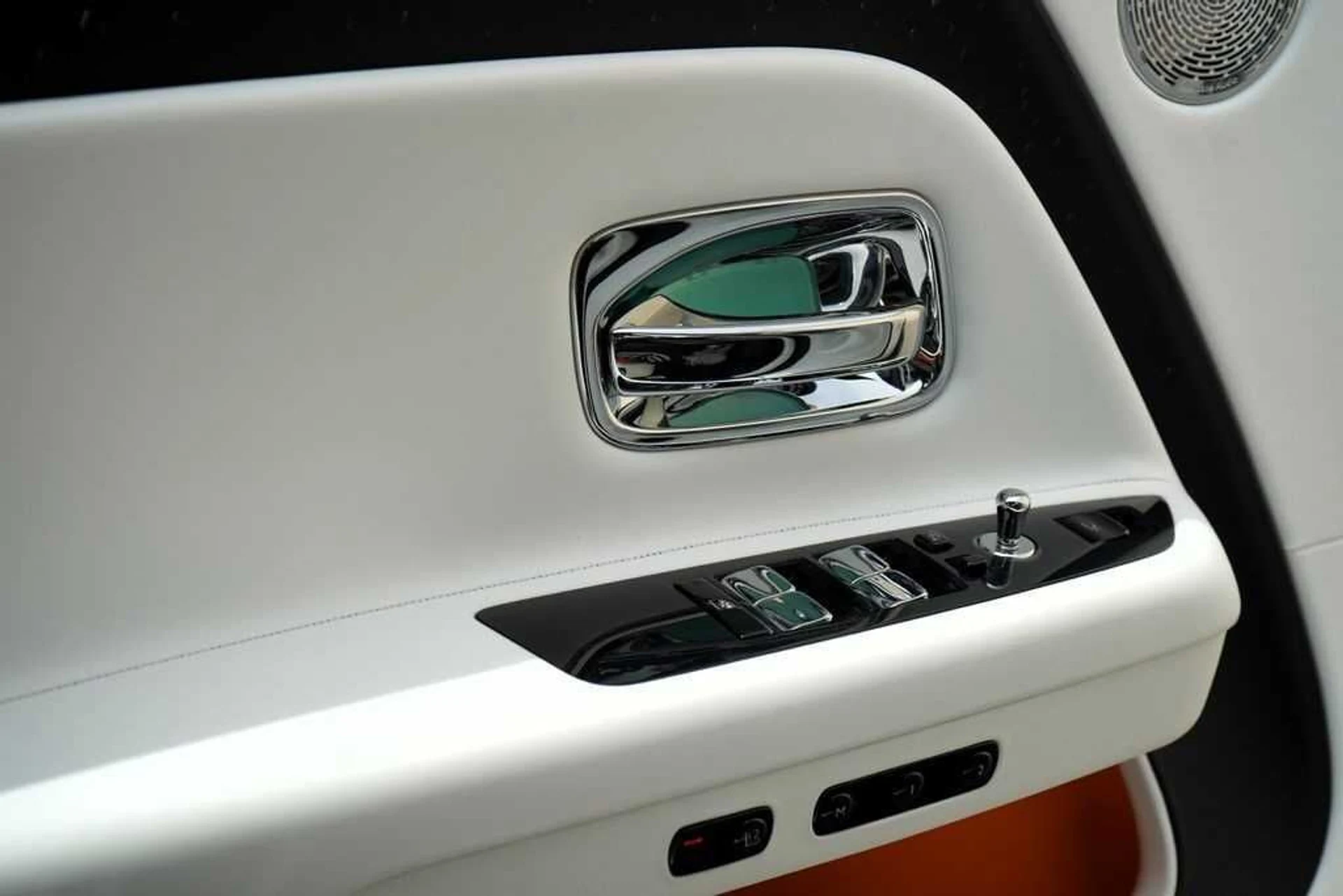 mph019_3440103192_5xoiw4x9ly0do914nijww0n36993_851e463e1a