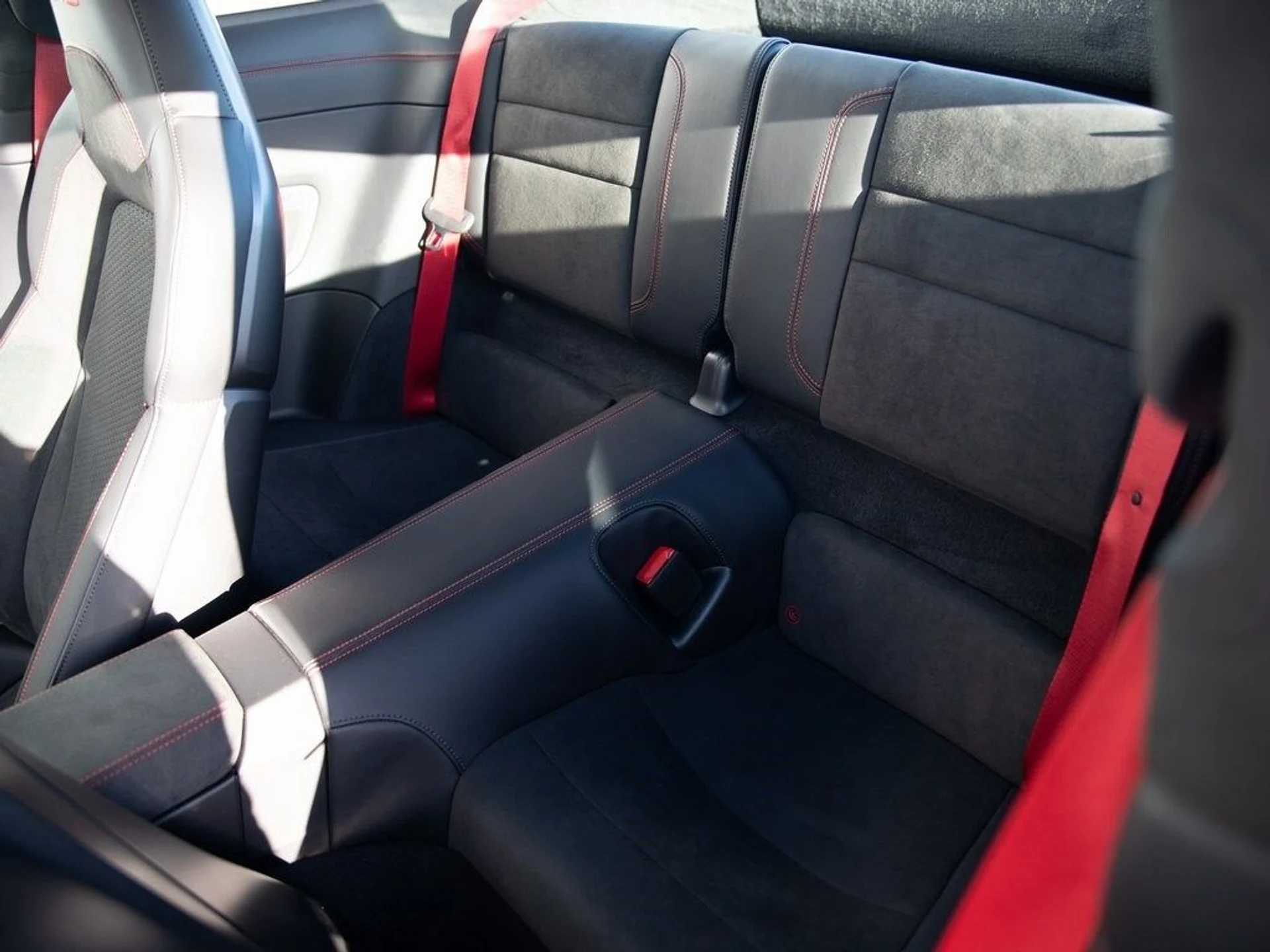 mph019_3441938167_66a26a70e6021871e33f2e8a8e54ec43x_811dce2704