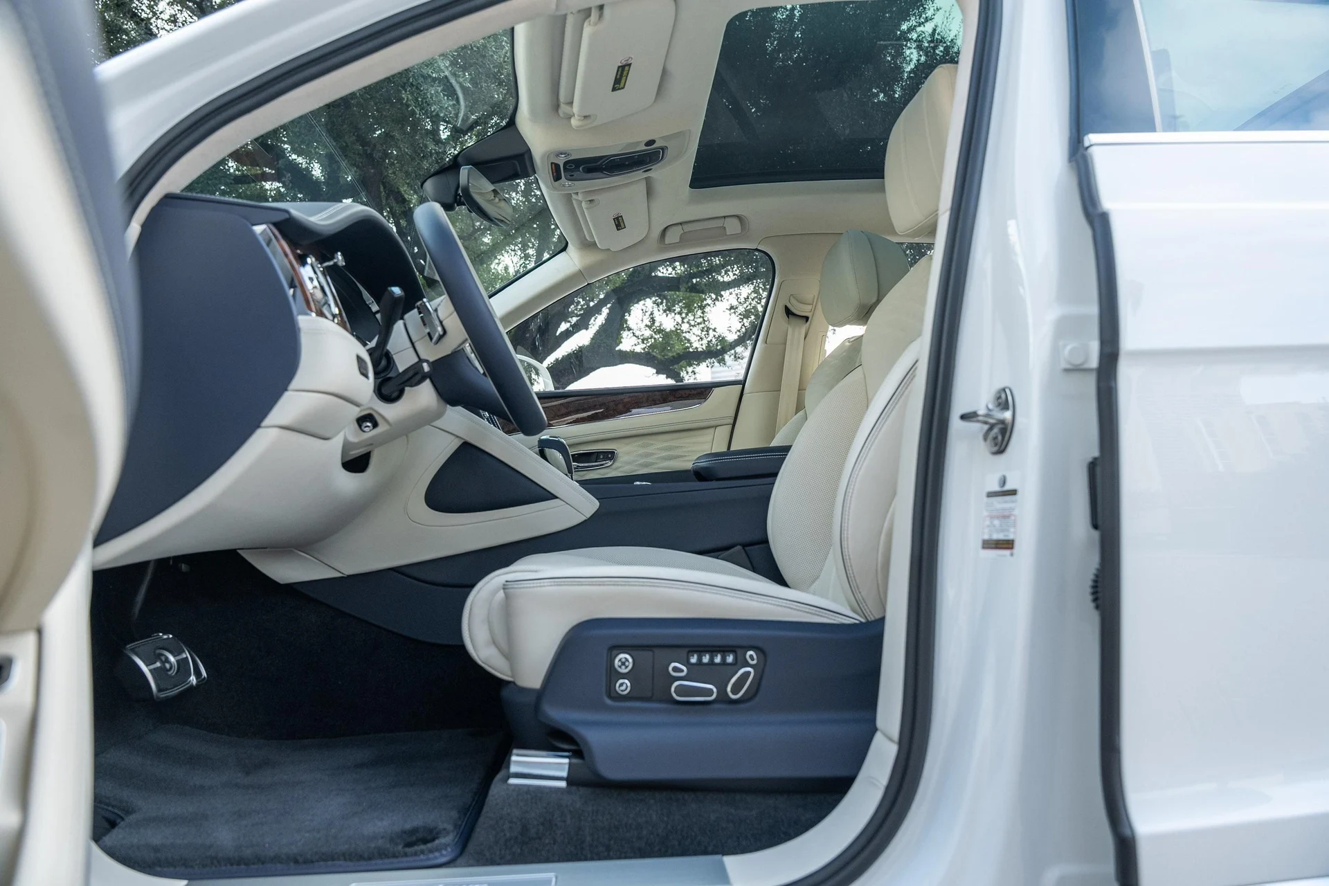 mph019_3443515648_389622358_677365482b7a94b33fd41a56_7af243127d