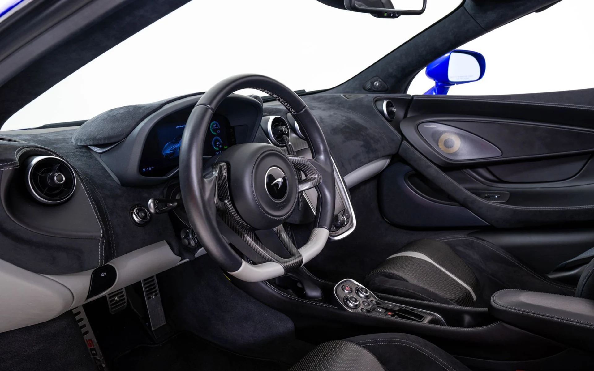 mph019_3450746732_b26ef63c14b1458e0f8f5278898413dax_dc02f55c18