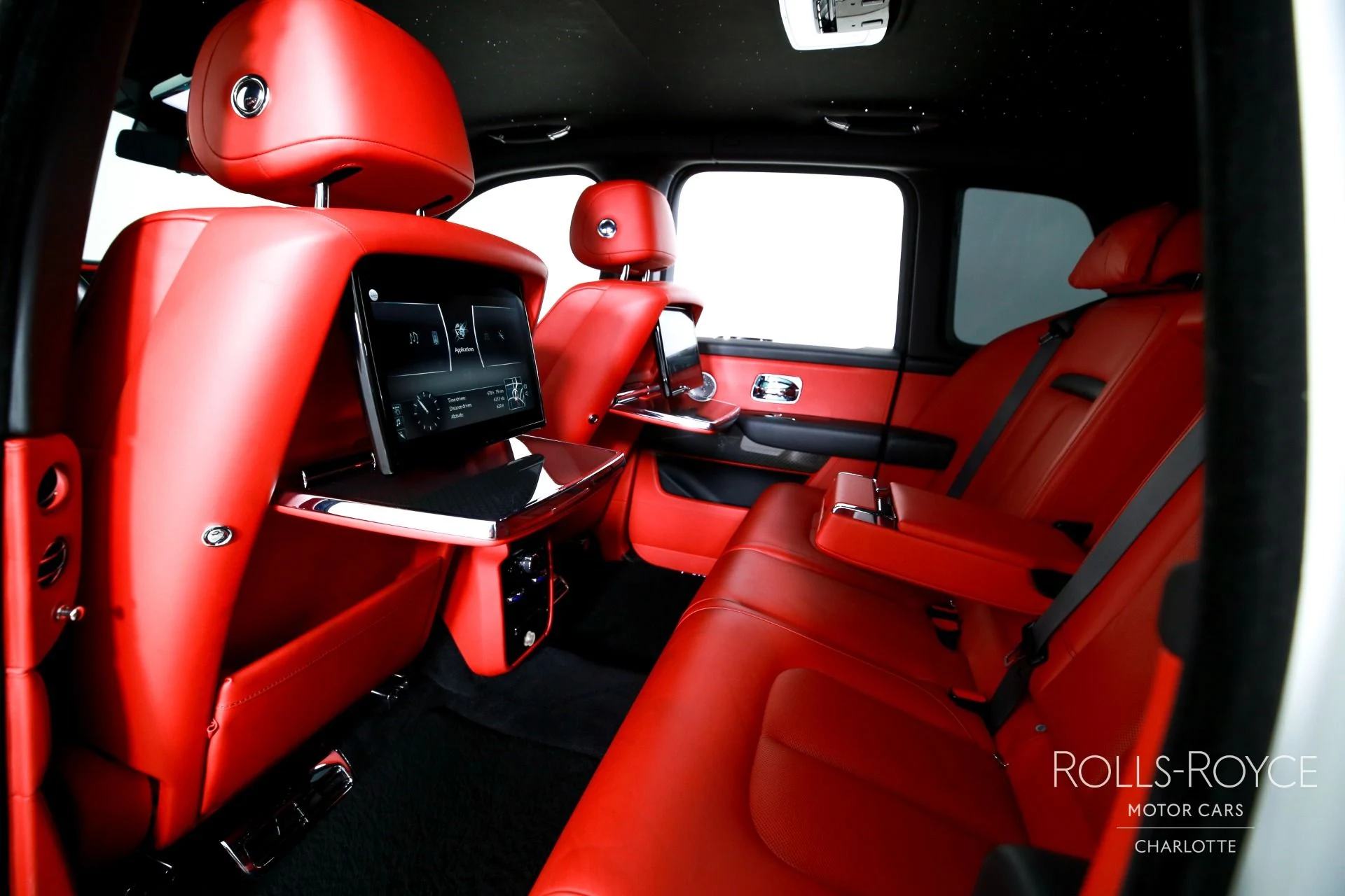 mph019_345400943_Used_2021_Rolls_Royce_Cullinan_Black_Badge_1767727722_24081a0bec