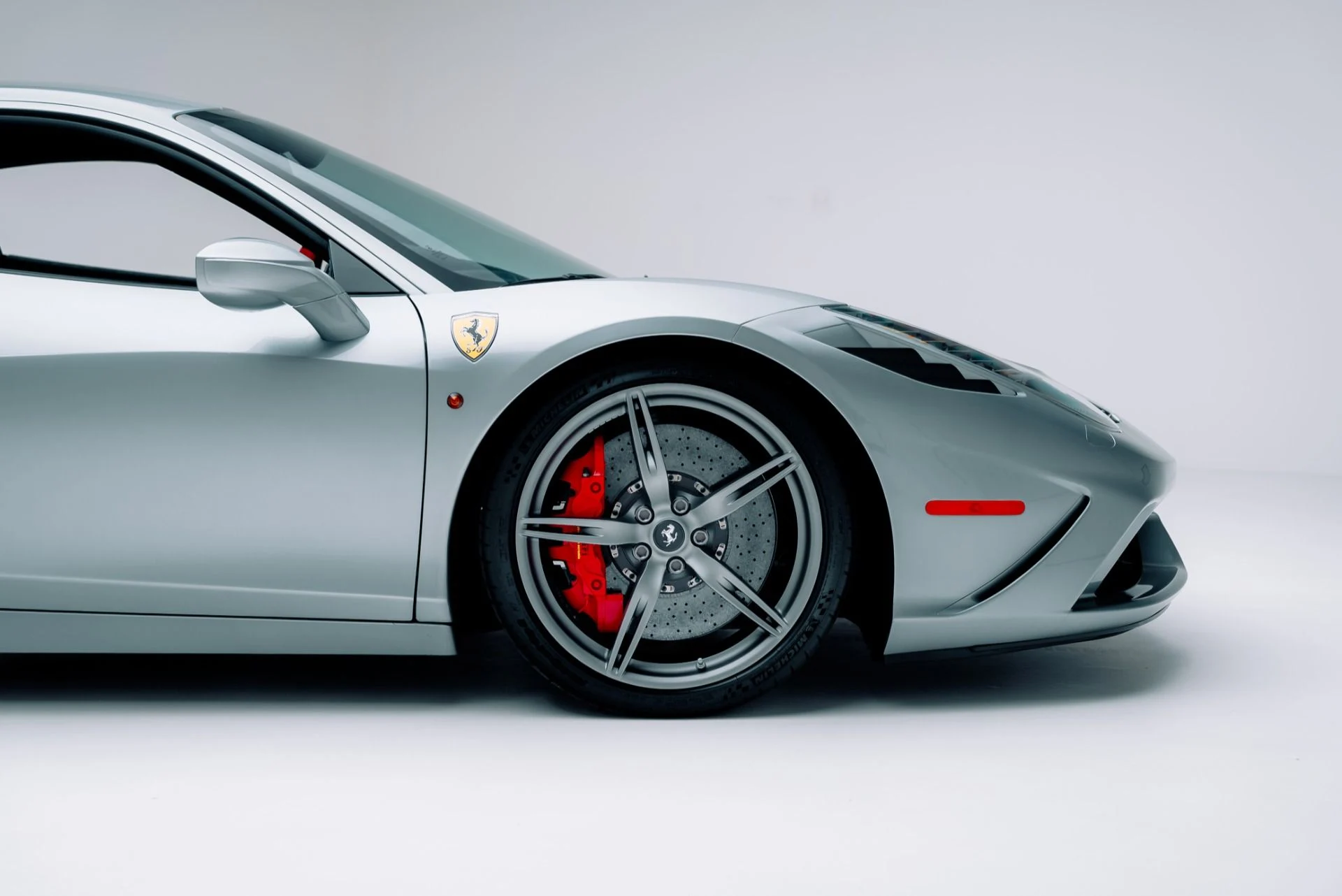 mph019_3456684973_Used_2015_Ferrari_458_Speciale_1764610565_a40763d253