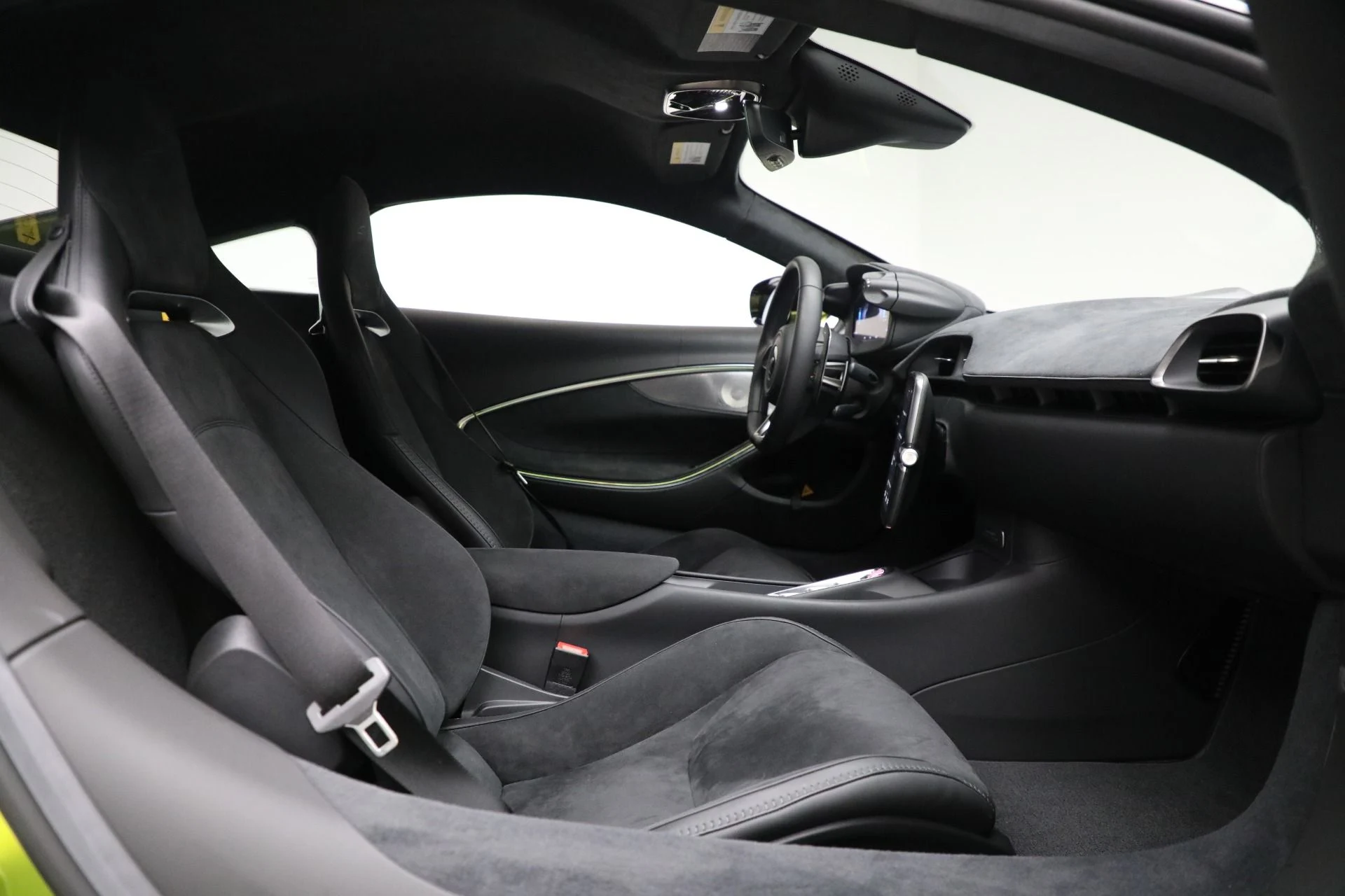 mph019_346486591_Used_2024_Mc_Laren_Artura_Performance_1f195c914c