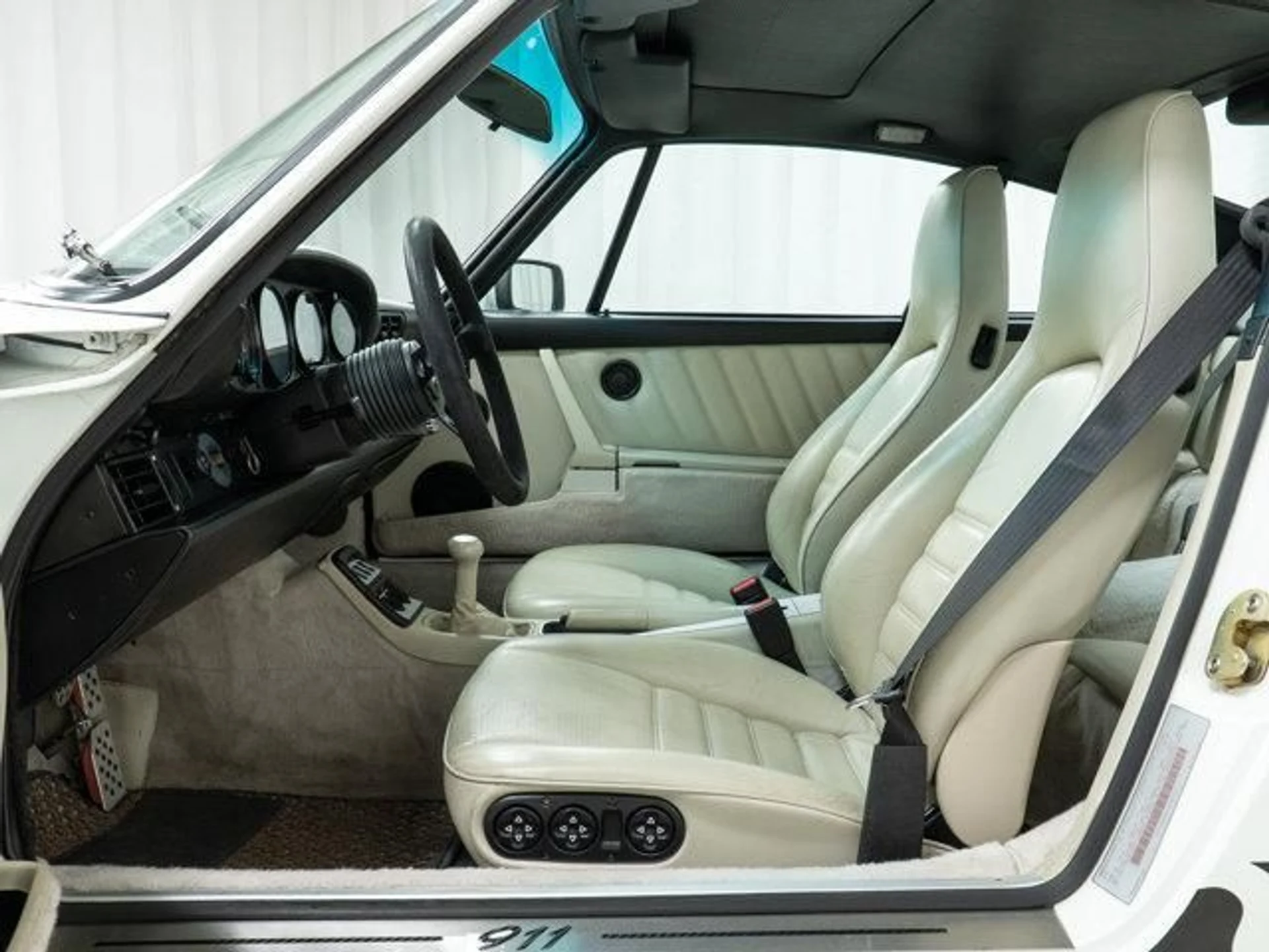 mph019_346539552_9x_1jv_Z_8yx_N4_Gsri_UZ_Vsn6_ELPY_5ffd1b6436