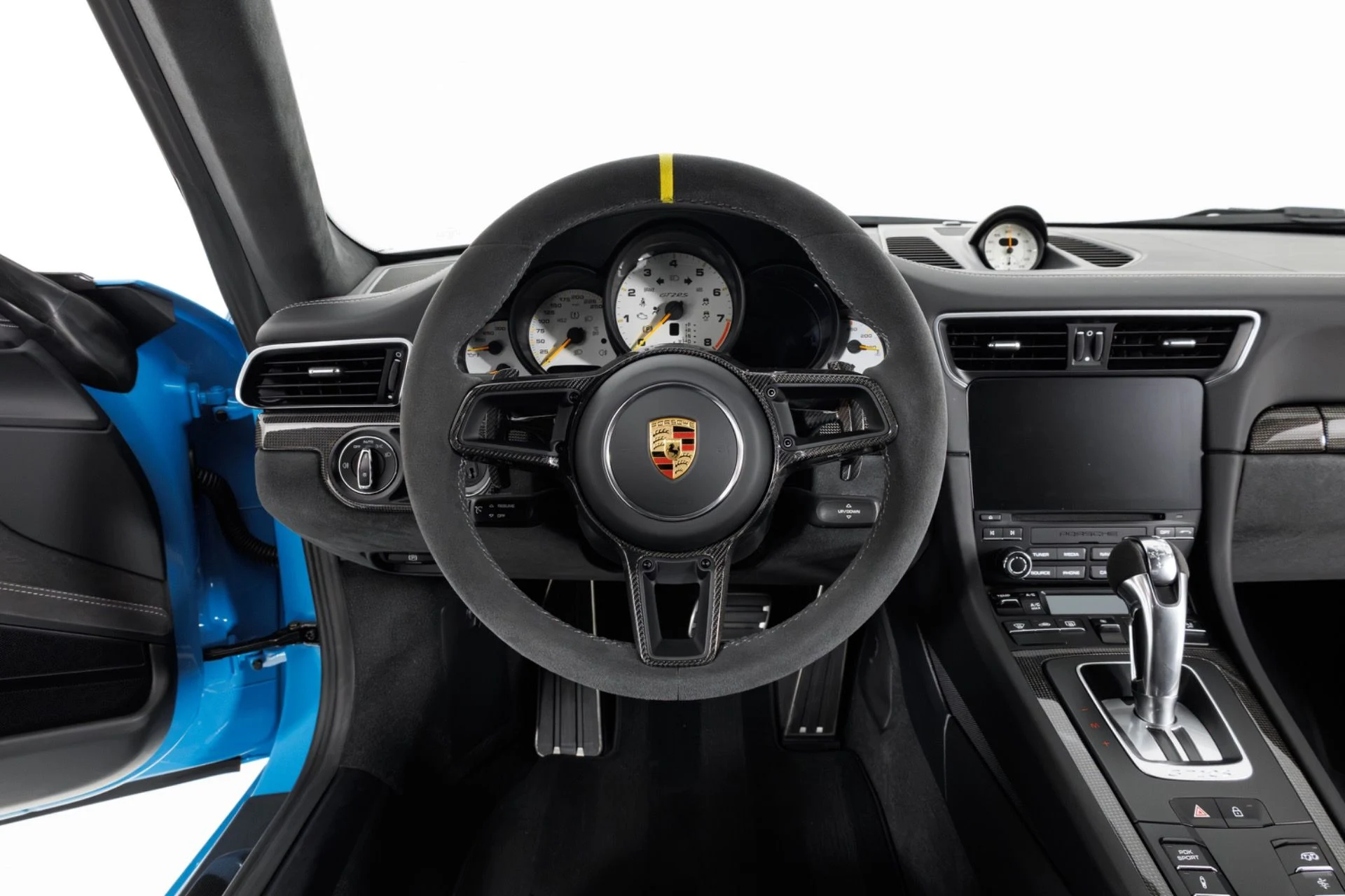 mph019_3466462104_Used_2019_Porsche_911_GT_2_RS_1792013903_fbedb67961