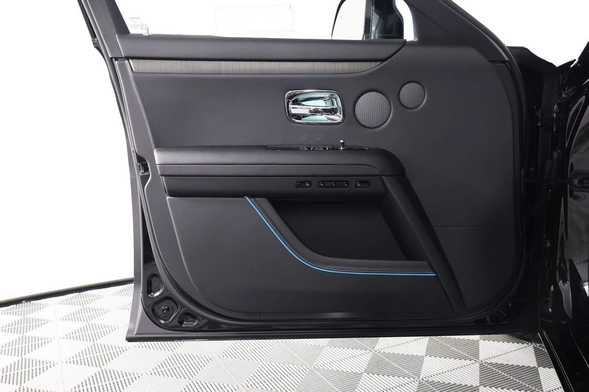 mph019_3467479021_0a6ca0d4c66e7e4a661c18ba8c45958d_e075df673f