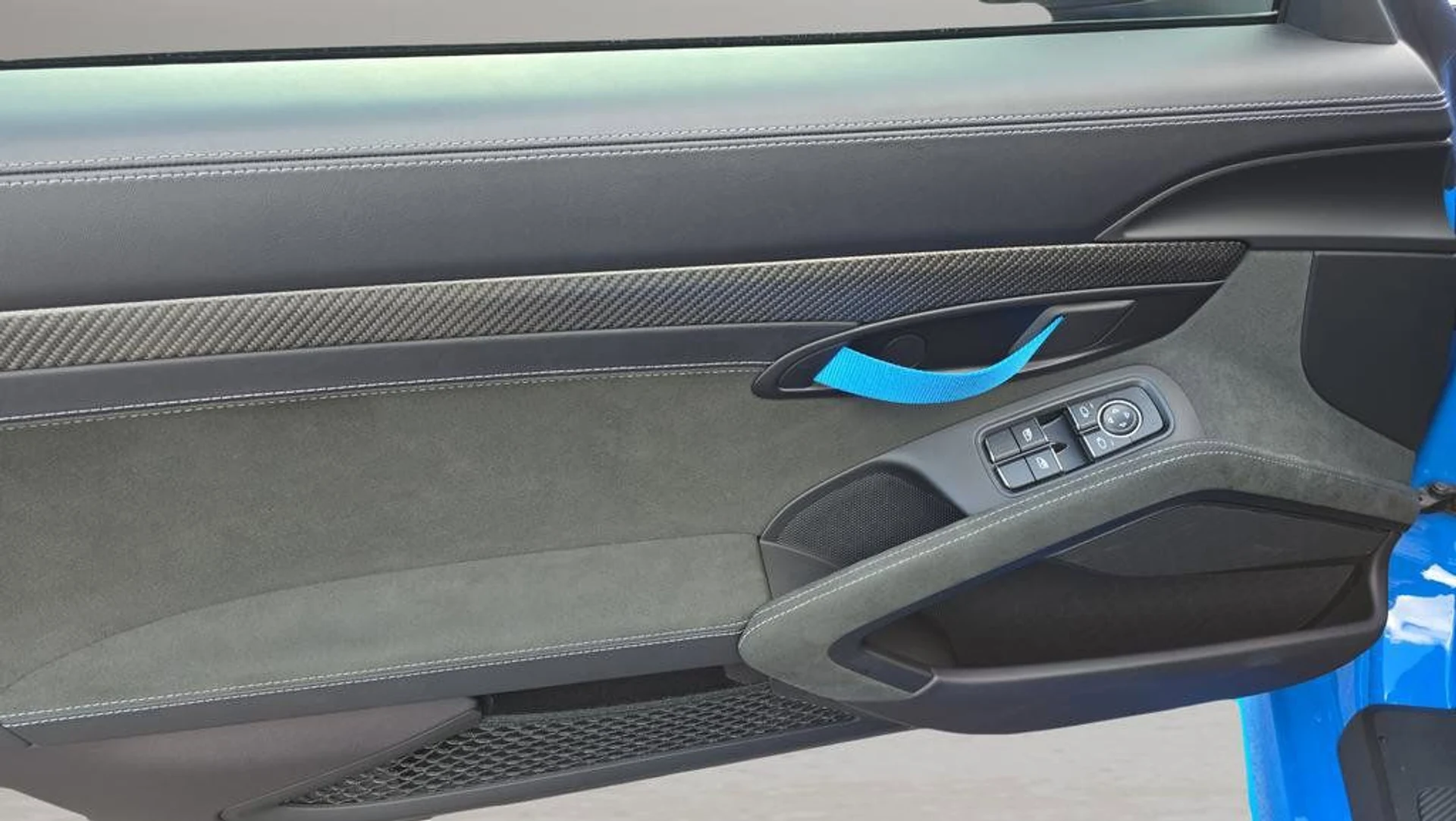 mph019_3467704929_b2ab9495dc934ed3a376c9e984573779_2fa46a2621