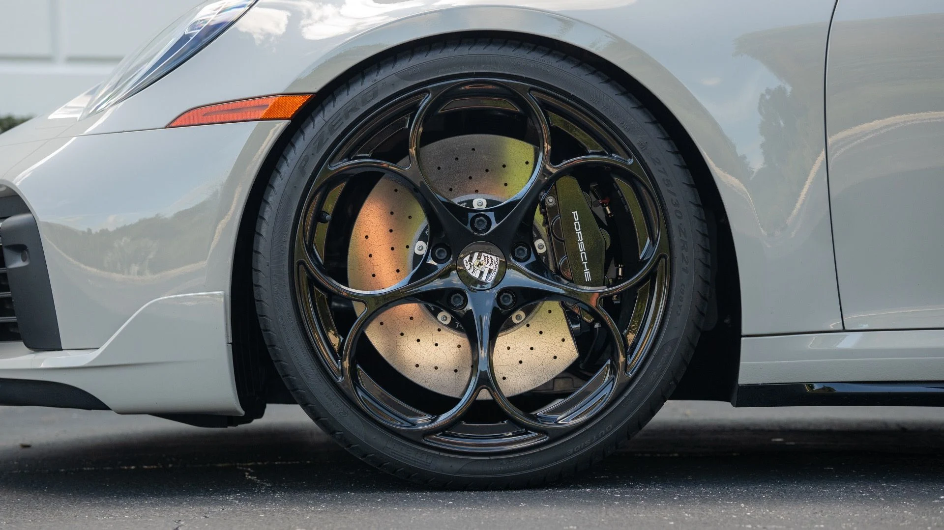 mph019_3468431488_Used_2022_Porsche_911_Turbo_S_1753978712_22c5779927