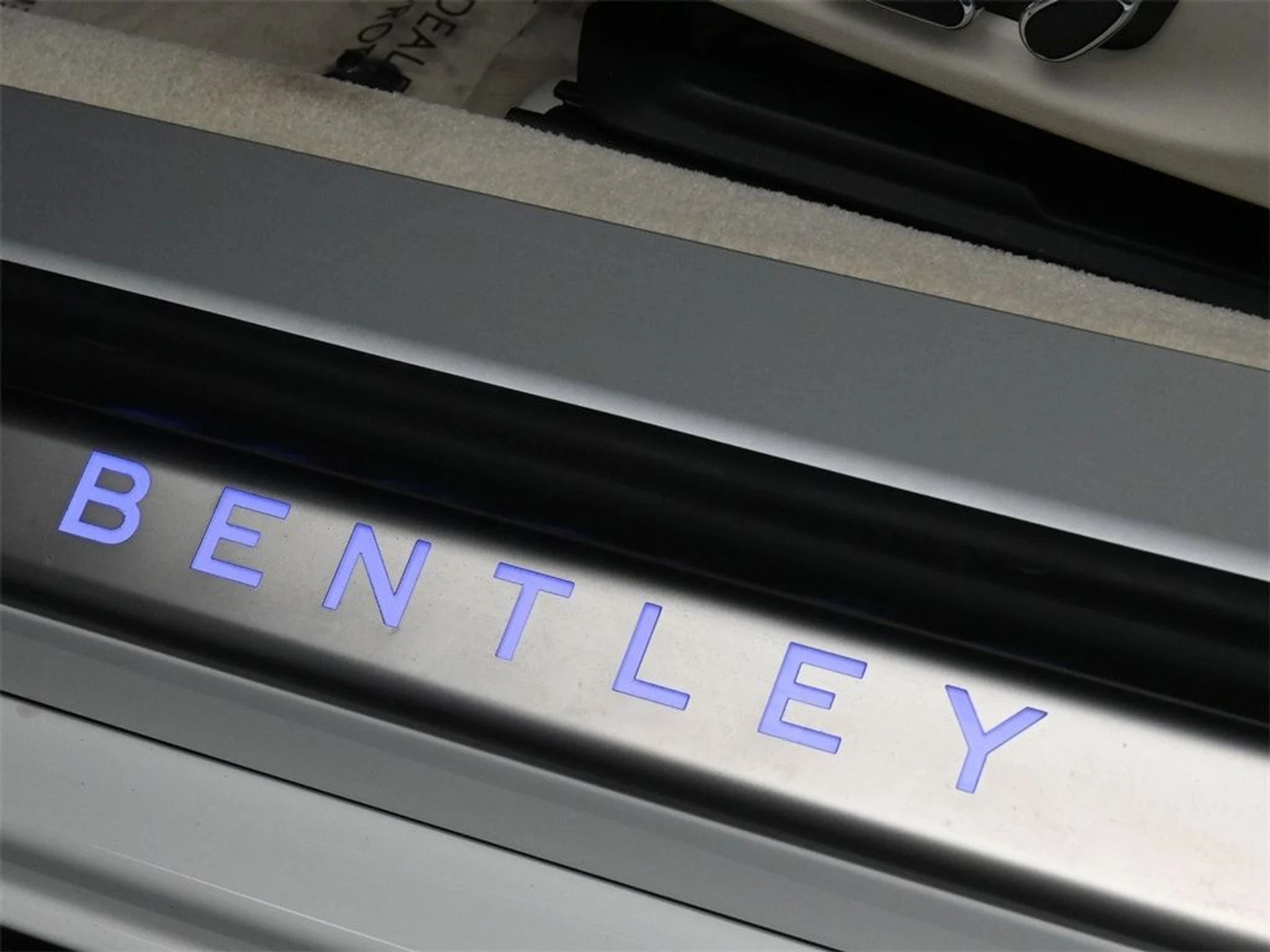 mph019_3469244150_3f2403c105a2c00c936c918f632c03e6x_b3a6b45d85