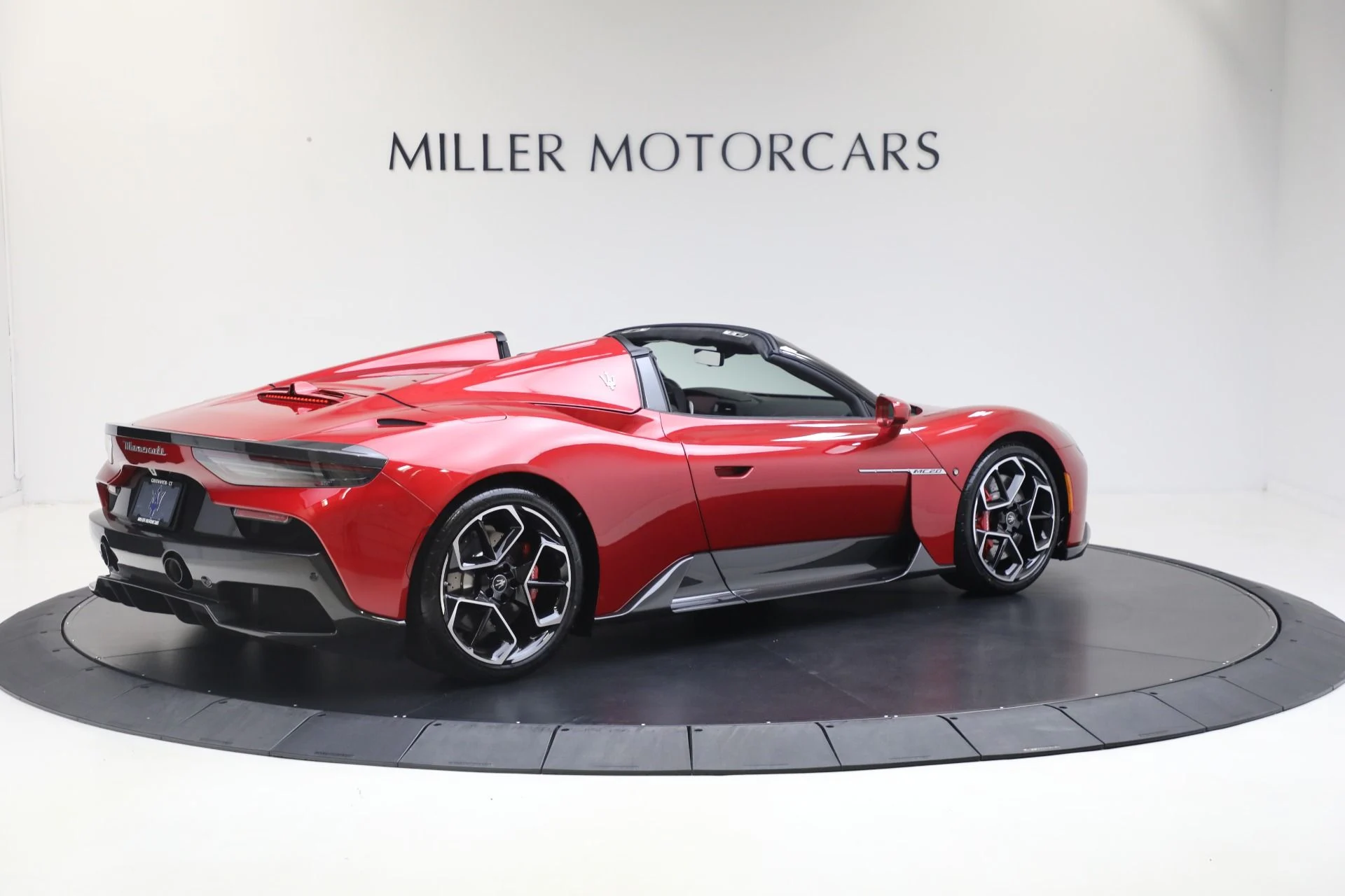 mph019_3469575378_New_2024_Maserati_MC_20_Cielo_1759530418_8c7e651fb6