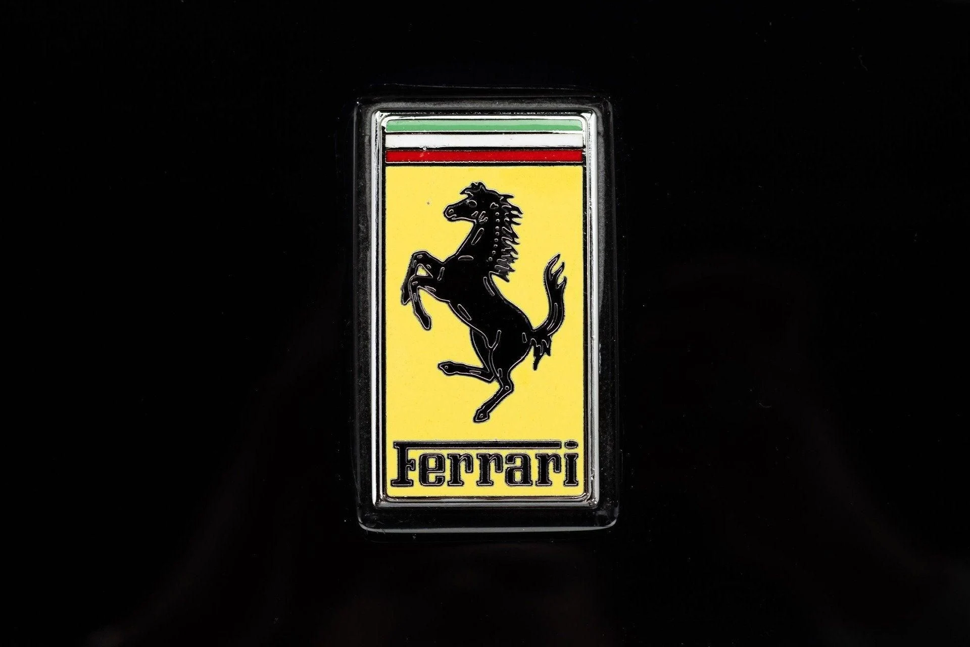 mph019_3488125899_Used_2010_Ferrari_California_1777367980_a37eb8b9ea