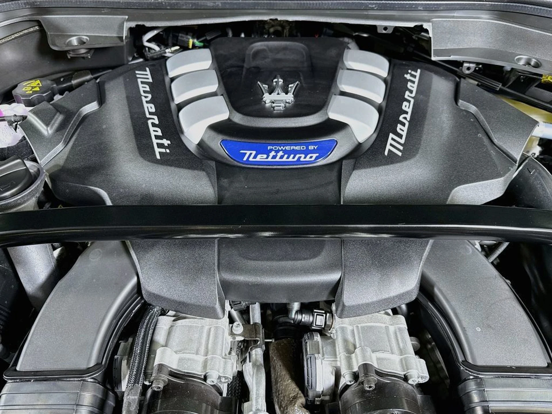mph019_3492637101_new_2026_maserati_grecale_modenaawd_11350_23061012_21_1024_26fb47cab3