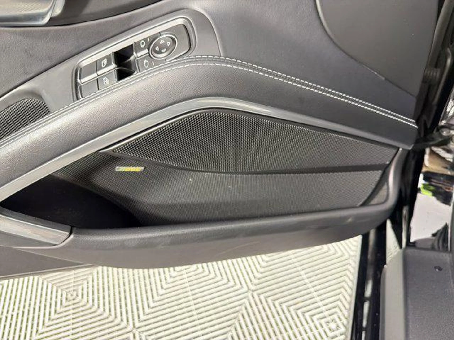 mph019_3496743911_Uq_BX_Qolp0ey_Fx0rlzj_Yga_Wvg_Wrw_91abe6579c