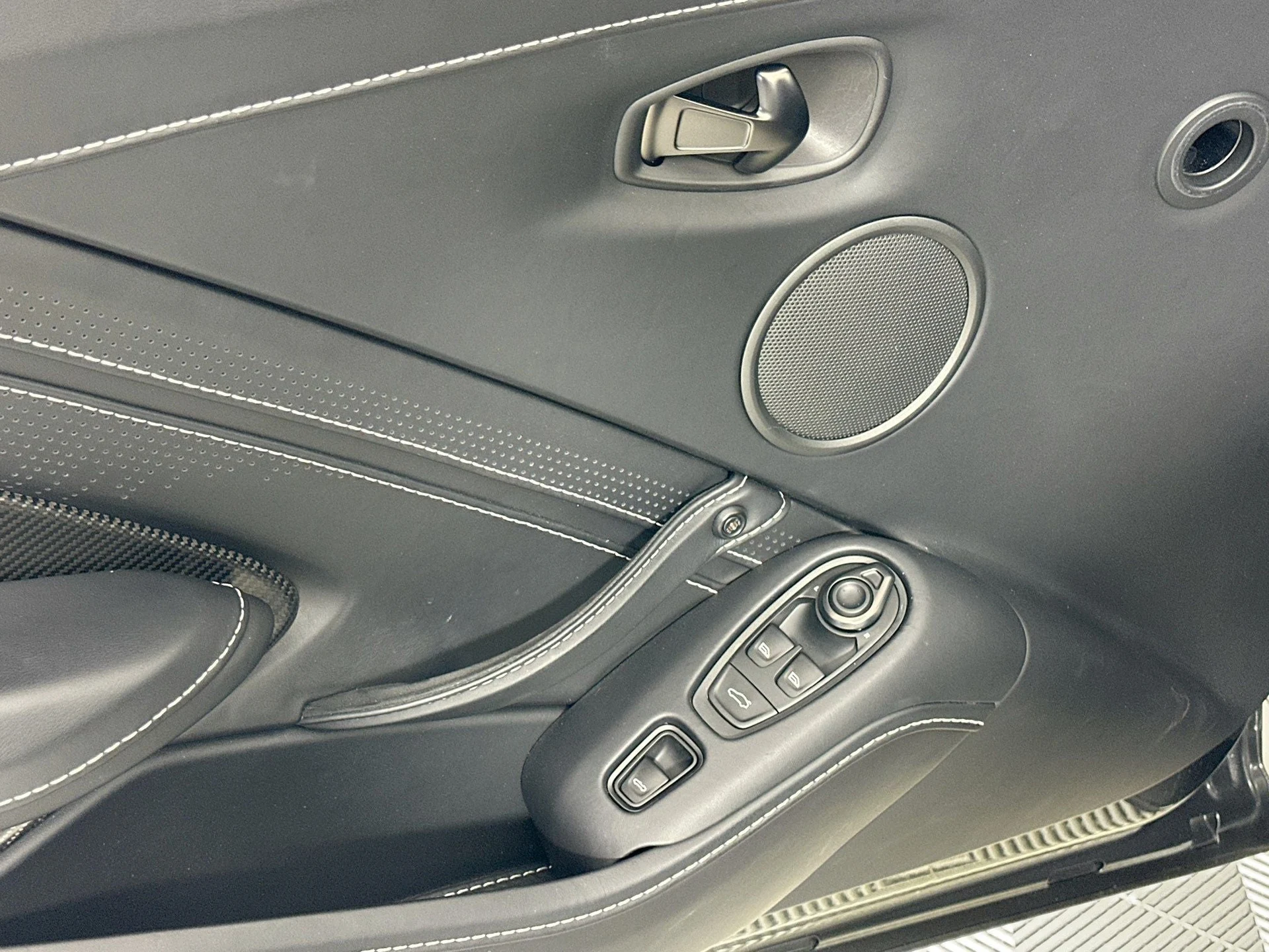 mph019_3506706878_20_b529b74b4f