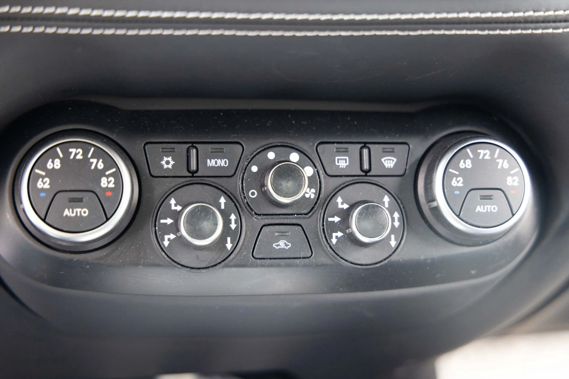 mph019_3524997728_Used_2014_Ferrari_F12berlinetta_1761682379_cd1ddd7e31