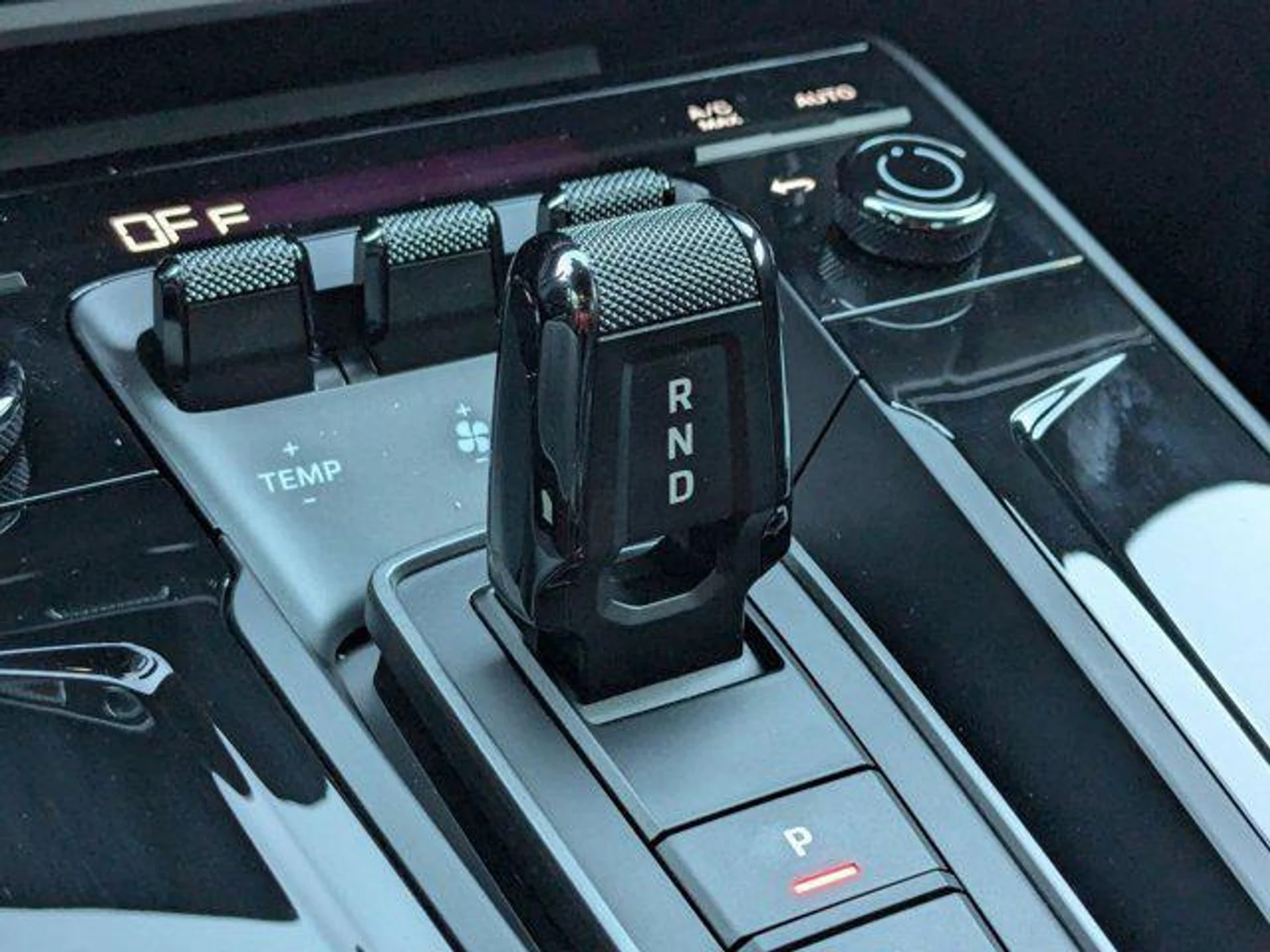 mph019_3525015341_ti_T16yji_An_Ab_BCN_6_T2w33_De9_w_d49e88362e