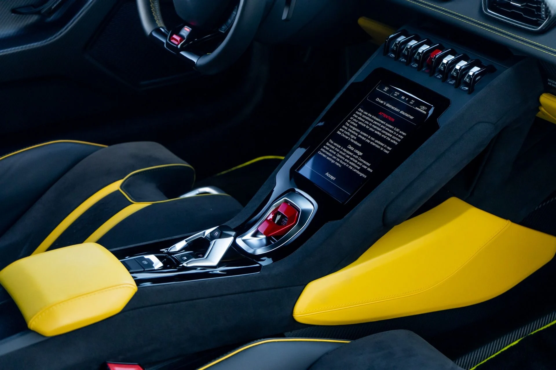 mph019_3528948731_Used_2023_Lamborghini_Huracan_Tecnica_1779493842_48ea52e800