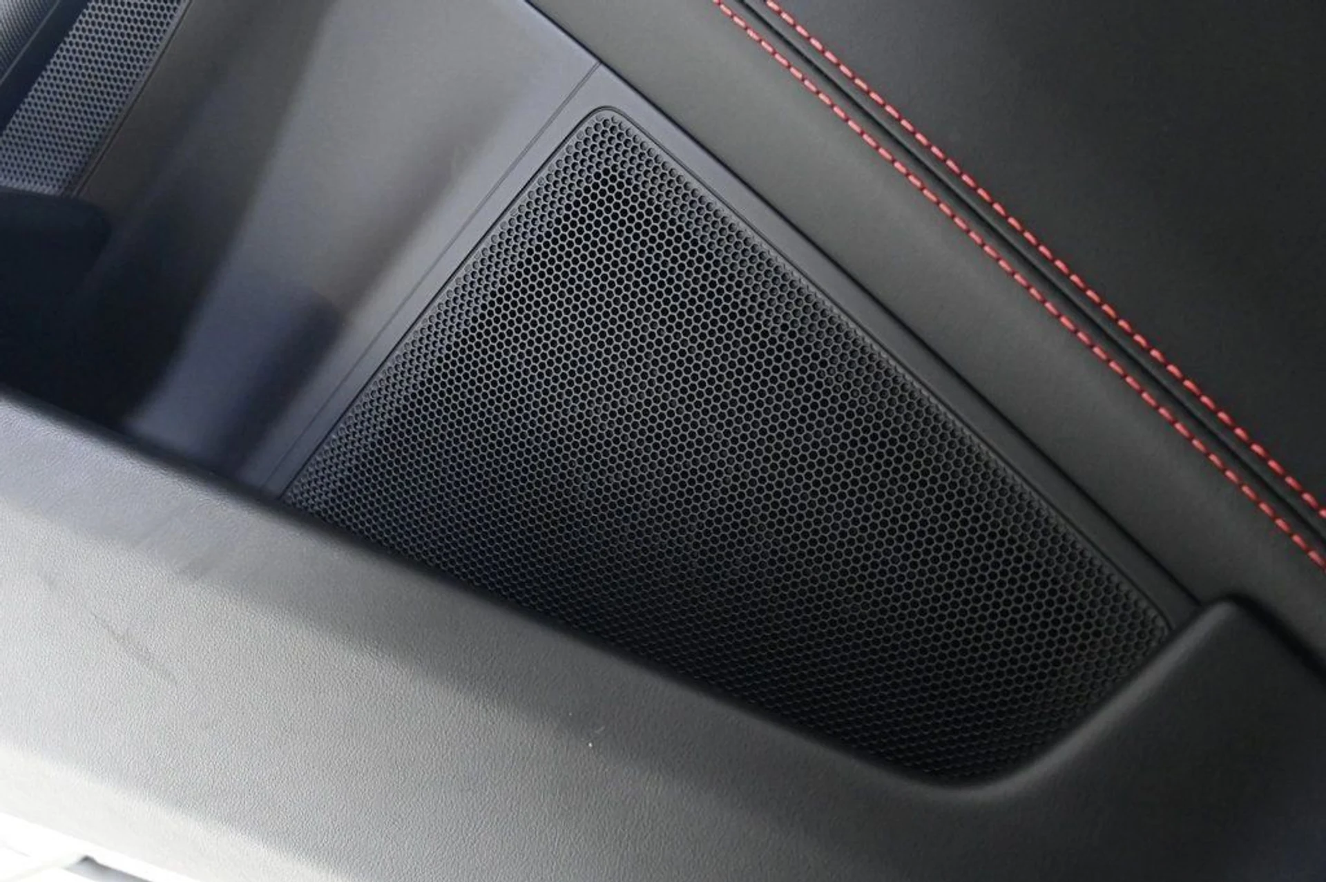 mph019_3544883770_fa6b2fdd2db244cd8e99757337e0459b_c56e41d176