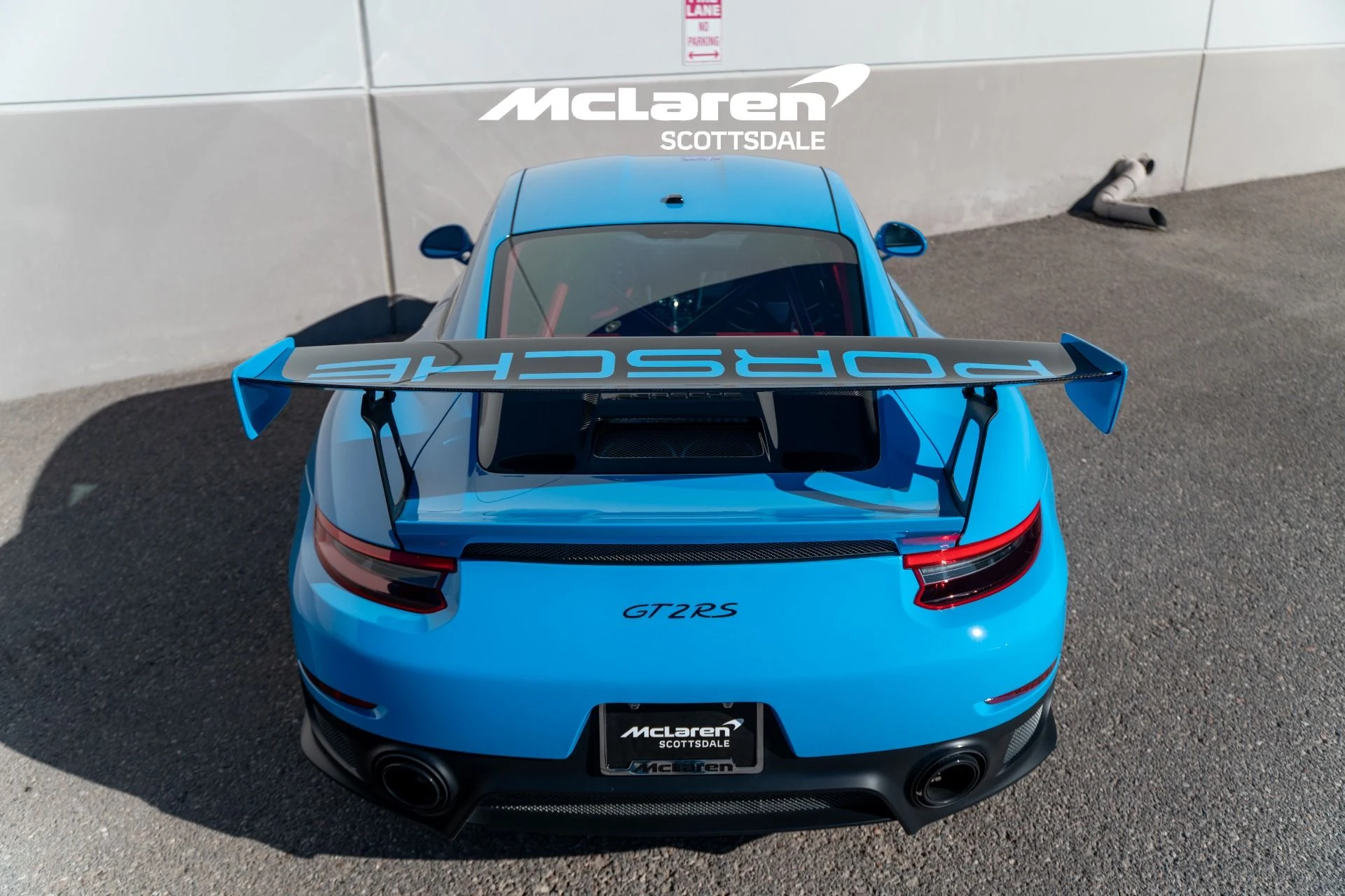 mph019_3549527300_Used_2018_PORSCHE_911_GT_2_RS_1765679912_3c5de75eb6