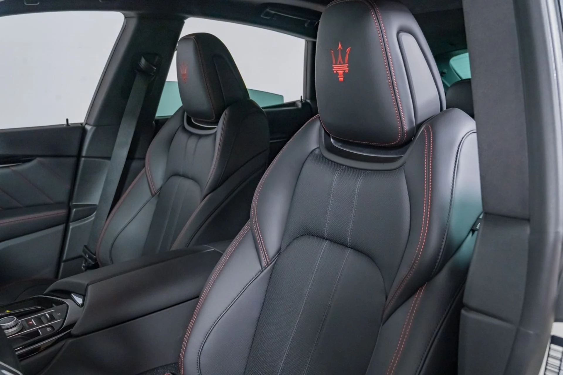 mph019_3553853338_89e358f4a6fb49c588d5bd9c7129b781_e134578707