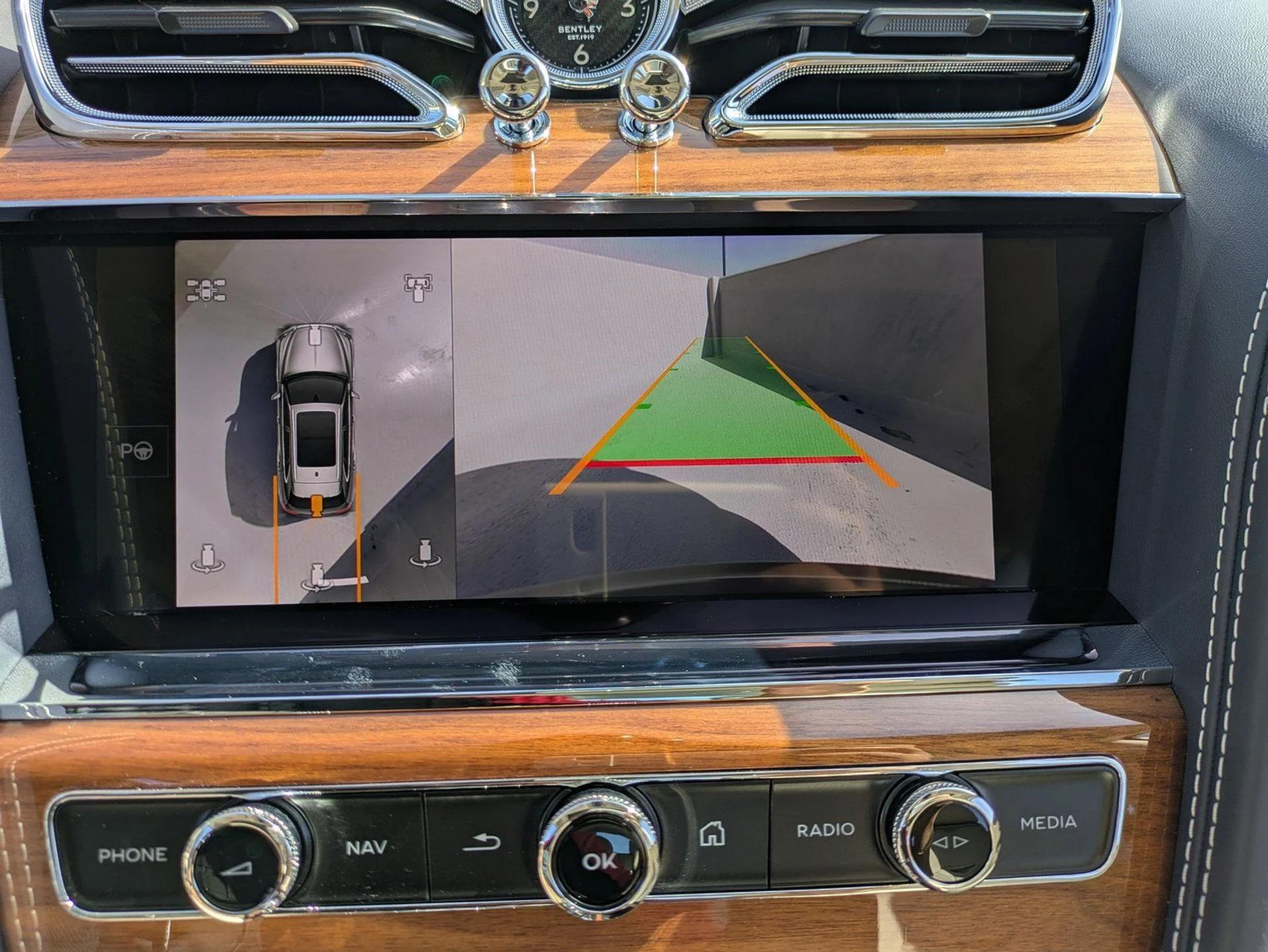 mph019_355440902_d3c66deab68b058b8aa7fe18a063699ax_3eddb59540