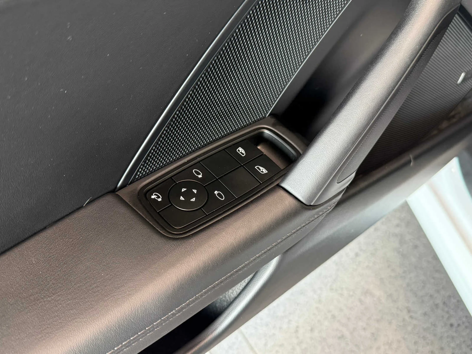 mph019_3554993647_ec9e099c1c25da5eb62b51bd8360cb33x_58e183df80