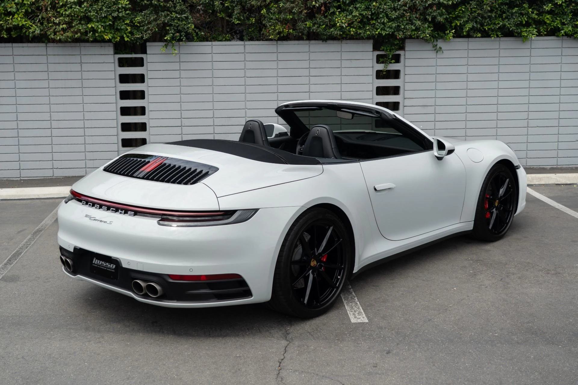 mph019_3574779082_Used_2020_Porsche_911_Carrera_S_1756149936_a005894ac2