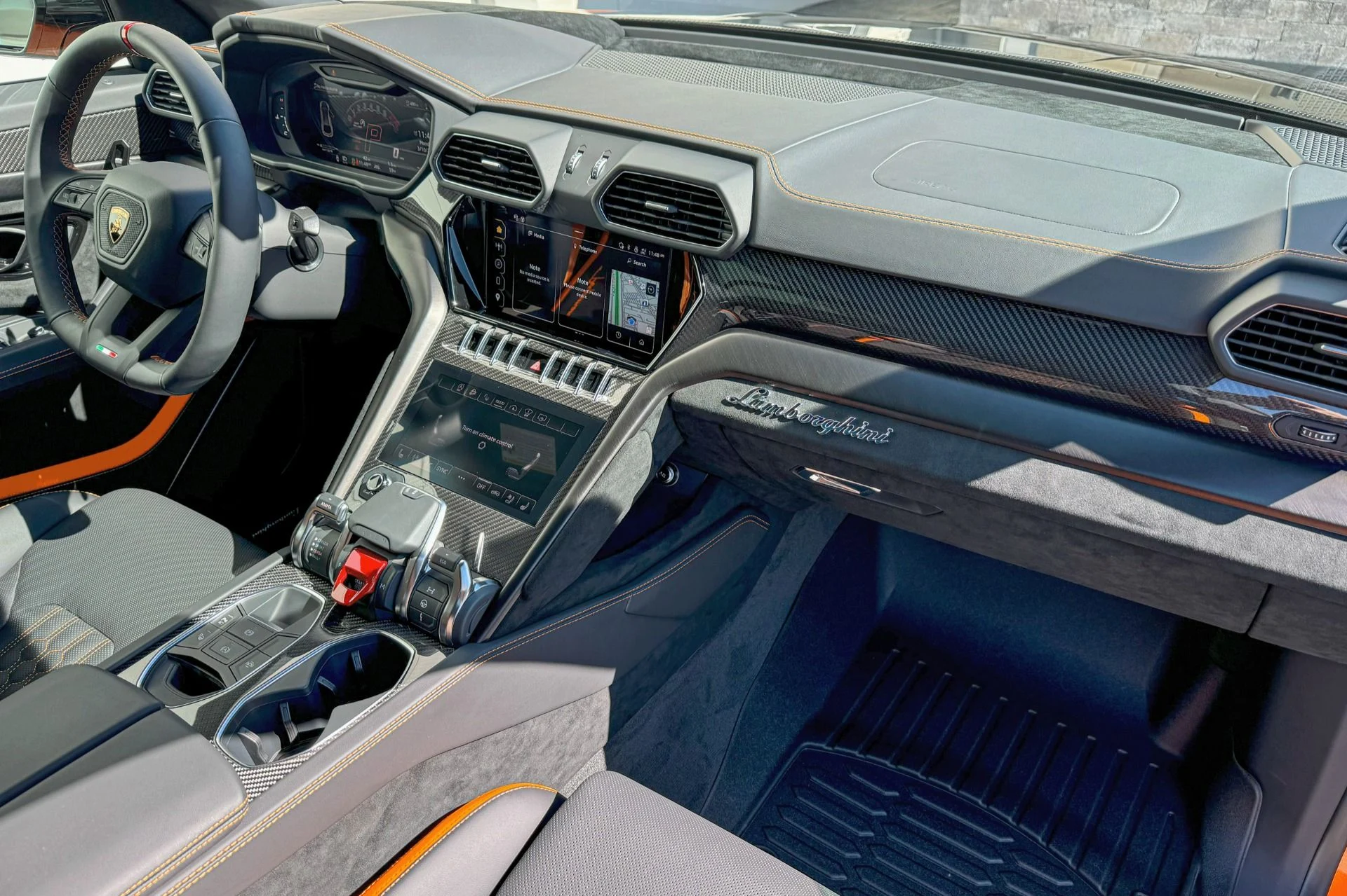 mph019_3581271003_Used_2024_Lamborghini_Urus_Performante_1741676179_e3190986e9