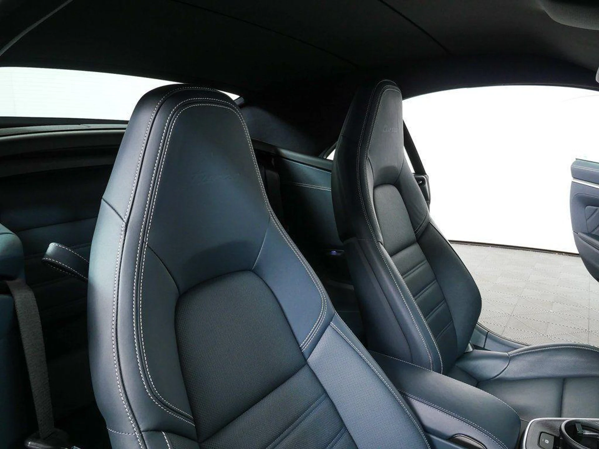 mph019_3582377284_y_FHKK_7ep_C_Cporh_Lc_SQW_If_Wh_Tb_QM_85ba8a0101