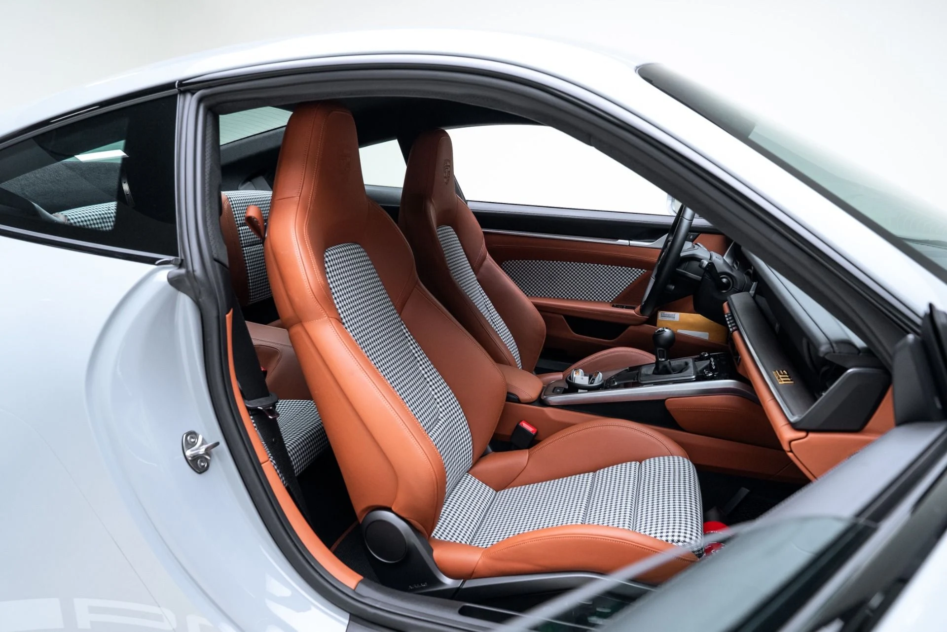 mph019_3586884637_Used_2023_Porsche_911_Sport_Classic_1774647065_b232329ab4