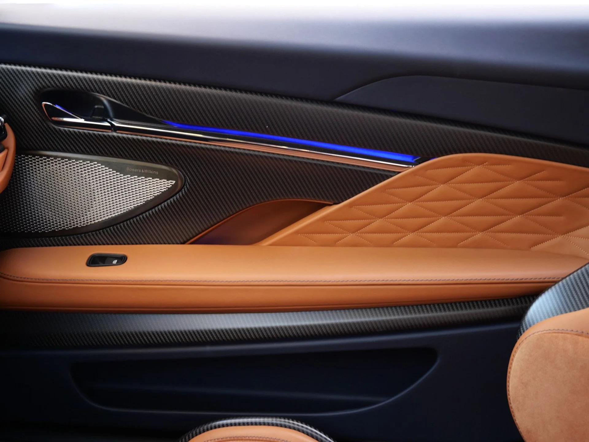 mph019_3590739068_11db3dc847f6b4d617ff999d5cd3bdf8x_200d130fe3