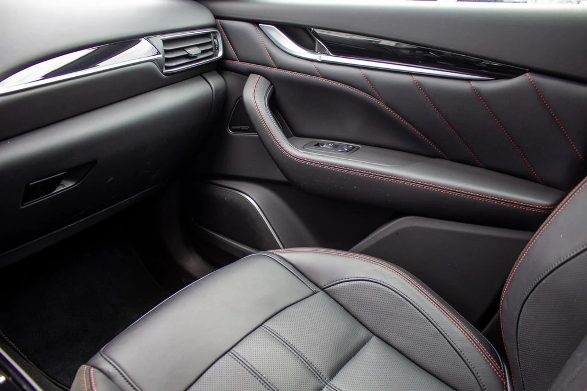 mph019_3593824781_031f6b3bfeb2b62207be879e4c6b3d00_0e87096f8b