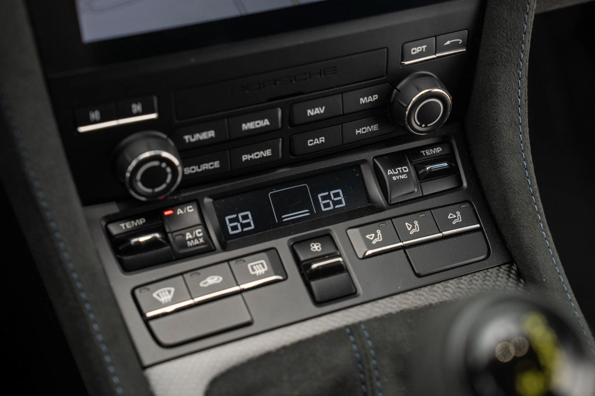 mph019_3595246322_Used_2024_Porsche_718_Cayman_GT_4_RS_1775171227_6312acbcb3