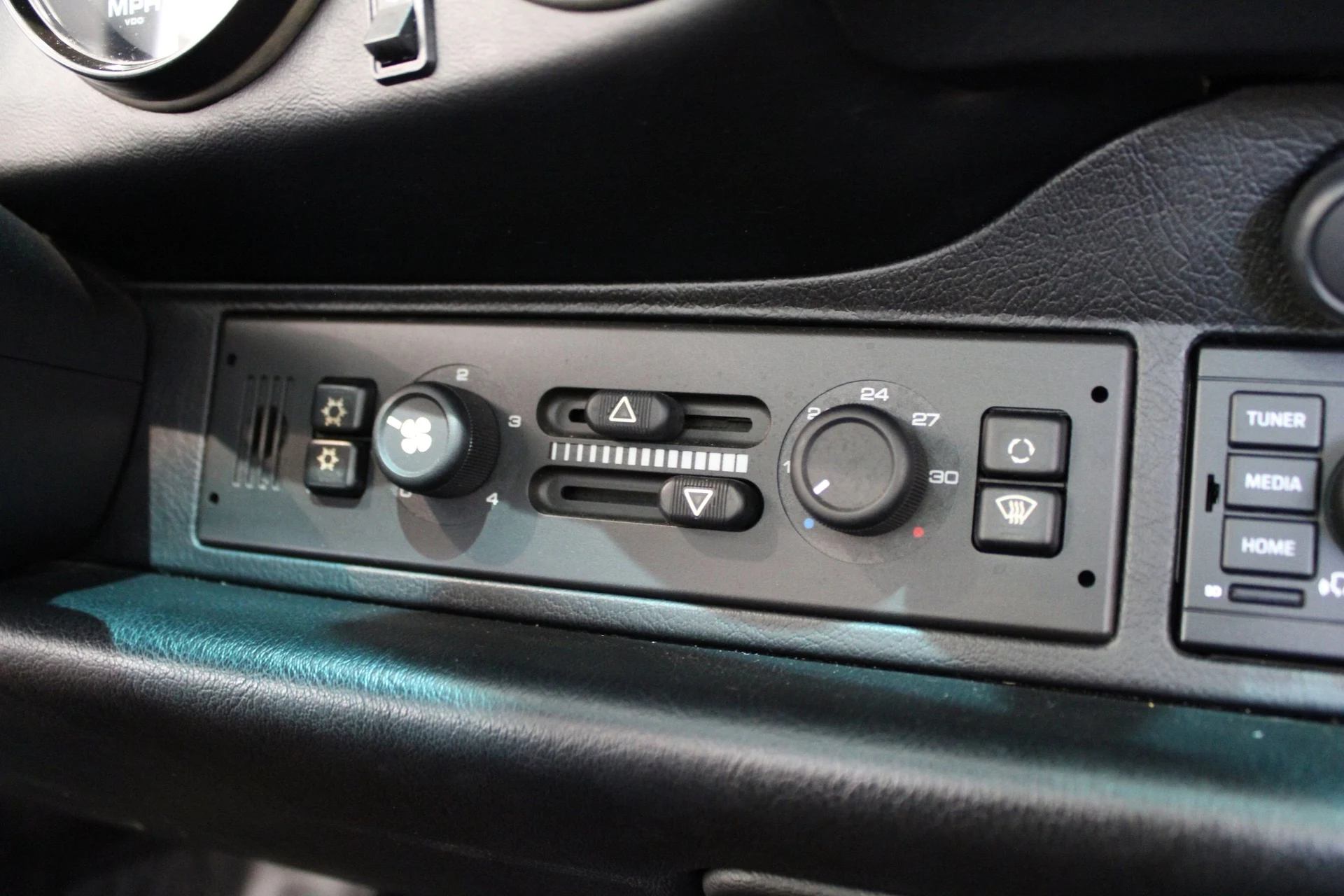 mph019_3596656399_d6b1bd5aa3133a445b7bab334dba263ex_64ad3806ae