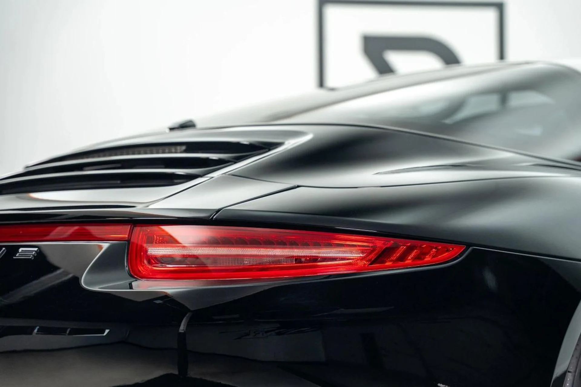 mph019_3601460435_52a23a546cb683cd0298ad4345a7cedd_e3f100232c