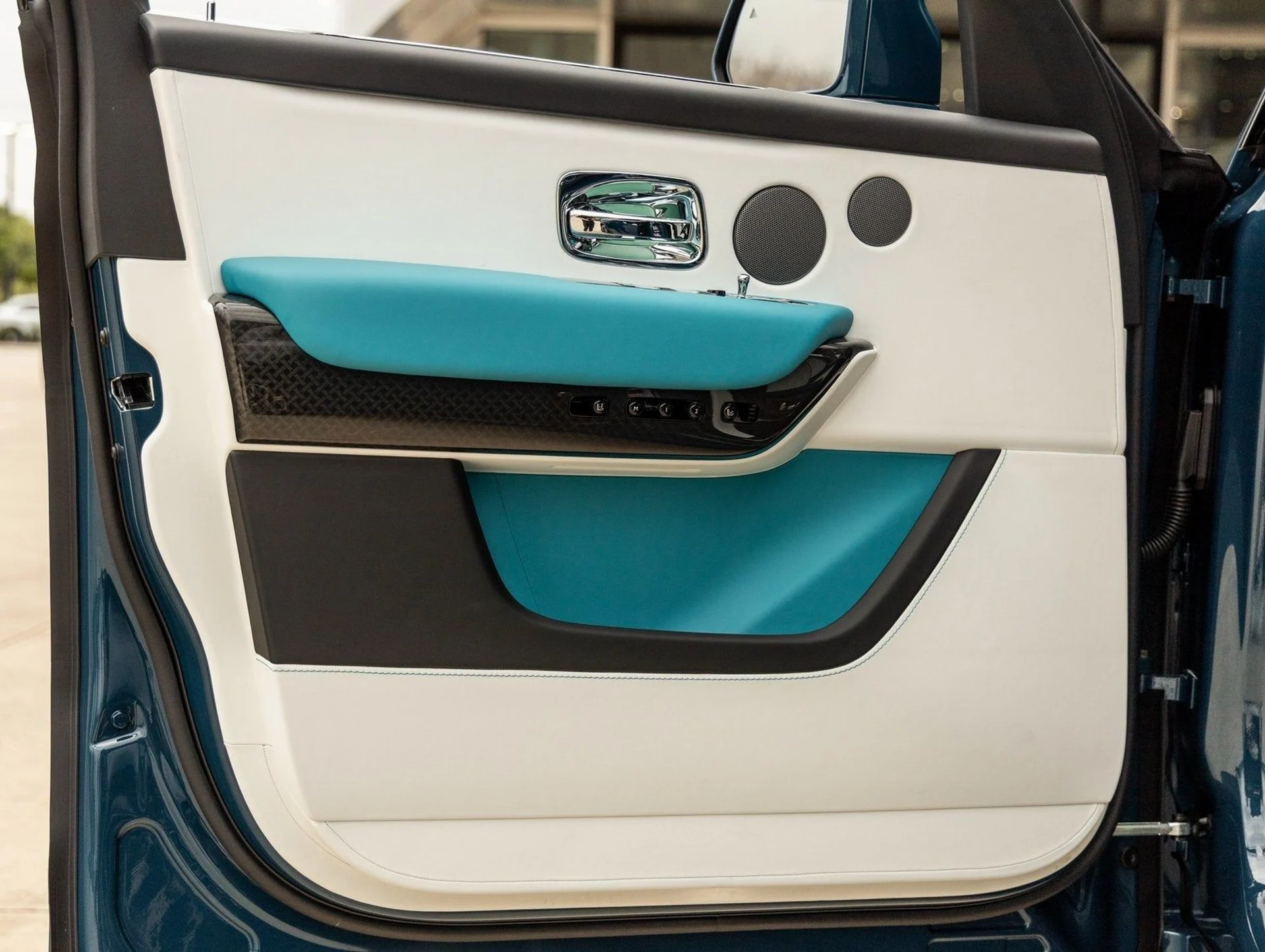 mph019_3601775377_20_2f9abb142b