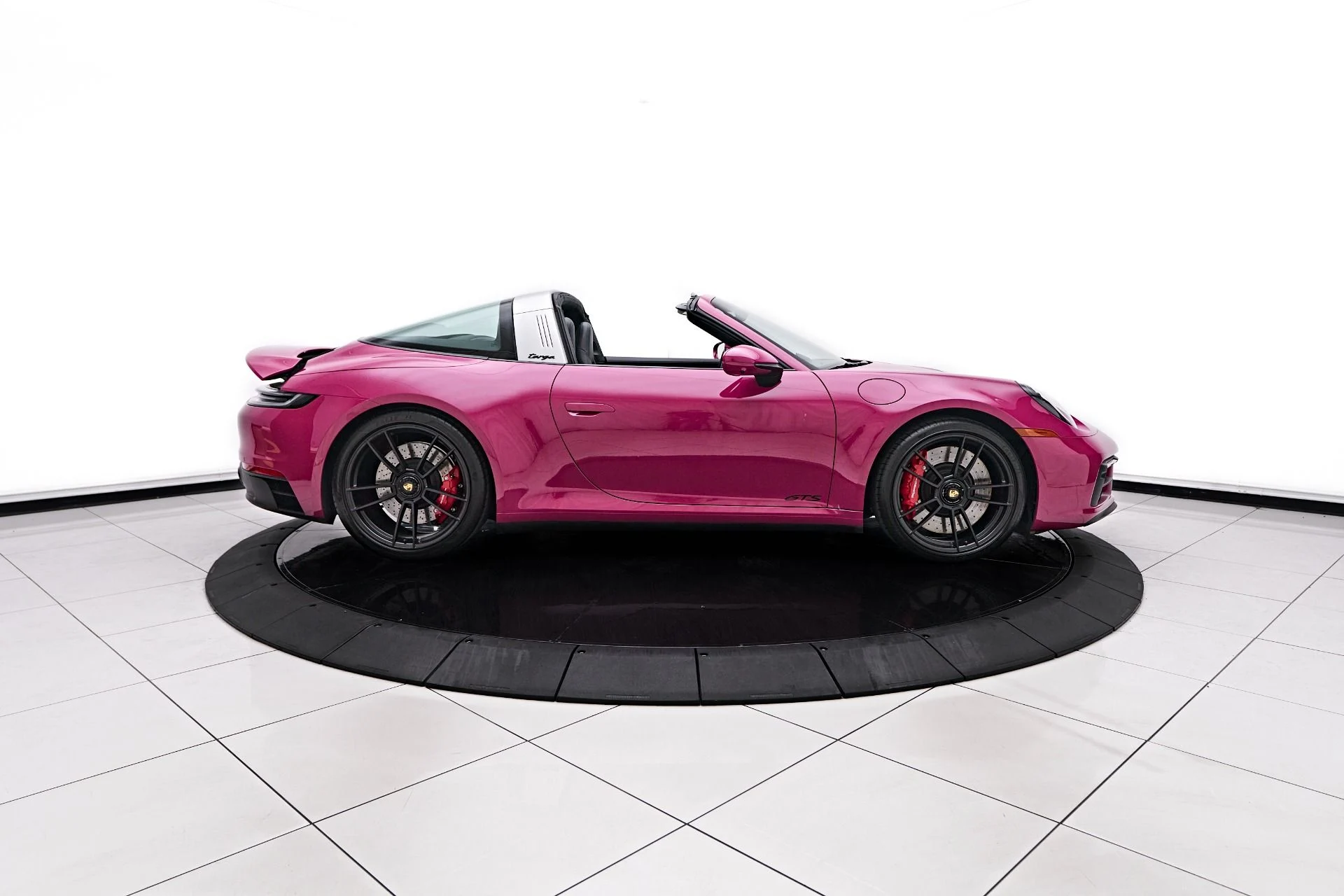 mph019_360647231_Used_2024_Porsche_911_Targa_4_GTS_1756951222_b2a5bad6bf