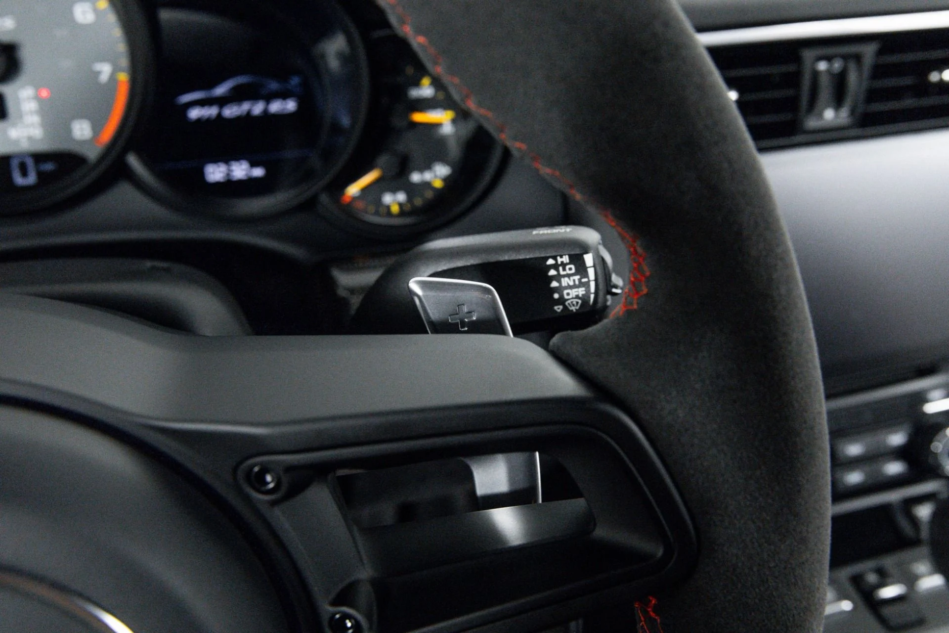 mph019_3613479768_Used_2019_Porsche_911_GT_2_RS_1761868472_ab4a3ebdbd