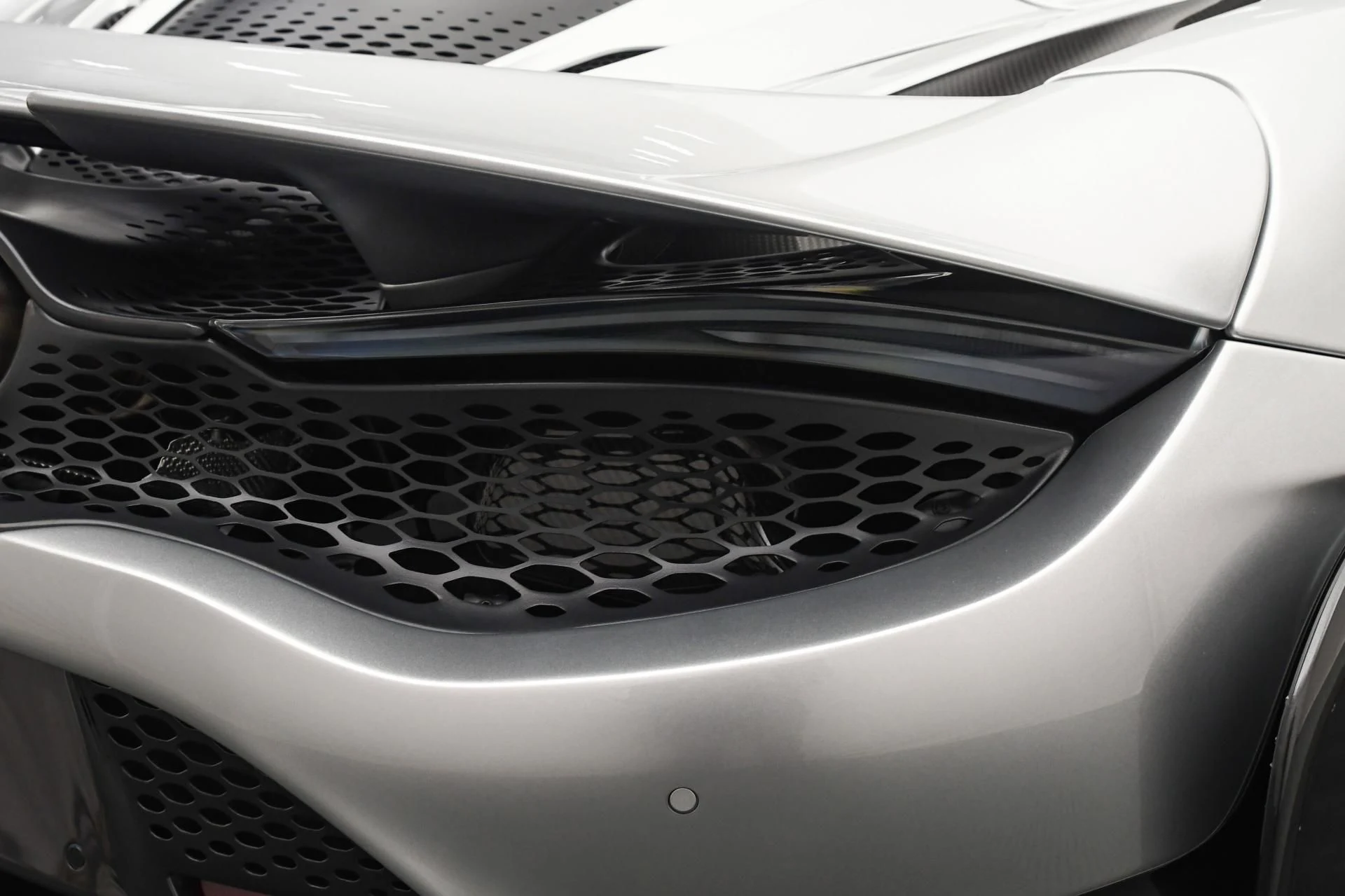 mph019_361444842_Used_2022_Mc_Laren_765_LT_1755763736_02d6800bc0