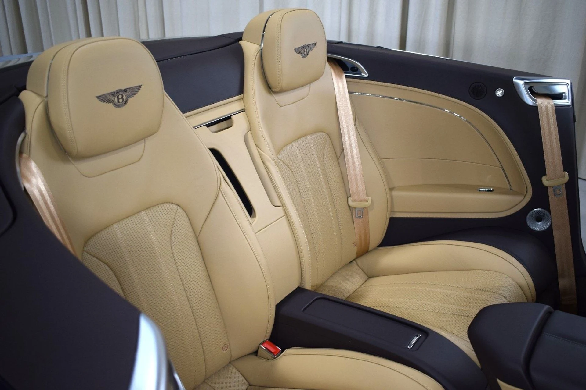 mph019_3614657381_2b19a9a9c7e7b0b551183c877295dd5ax_6ce9d250cb