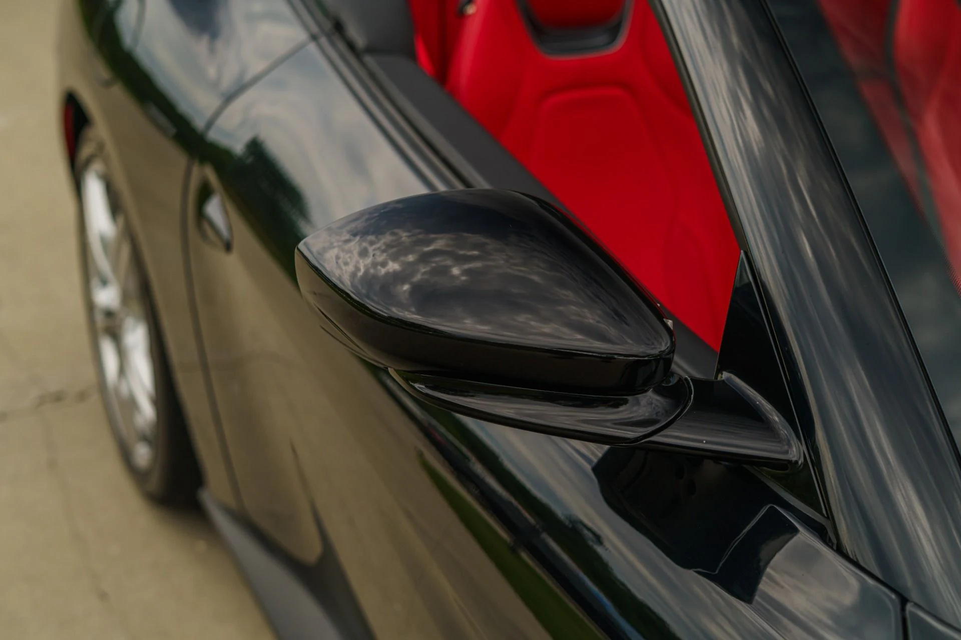 mph019_3620401248_Used_2019_Ferrari_Portofino_1783726040_045843fc1d