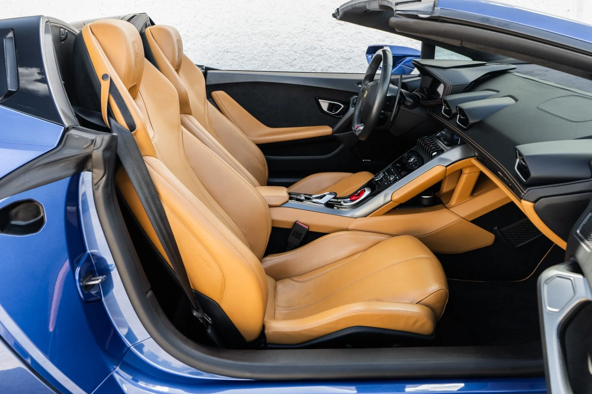 mph019_3627188455_Used_2018_Lamborghini_Huracan_LP_580_2_Spyder_1753307982_157d30833f