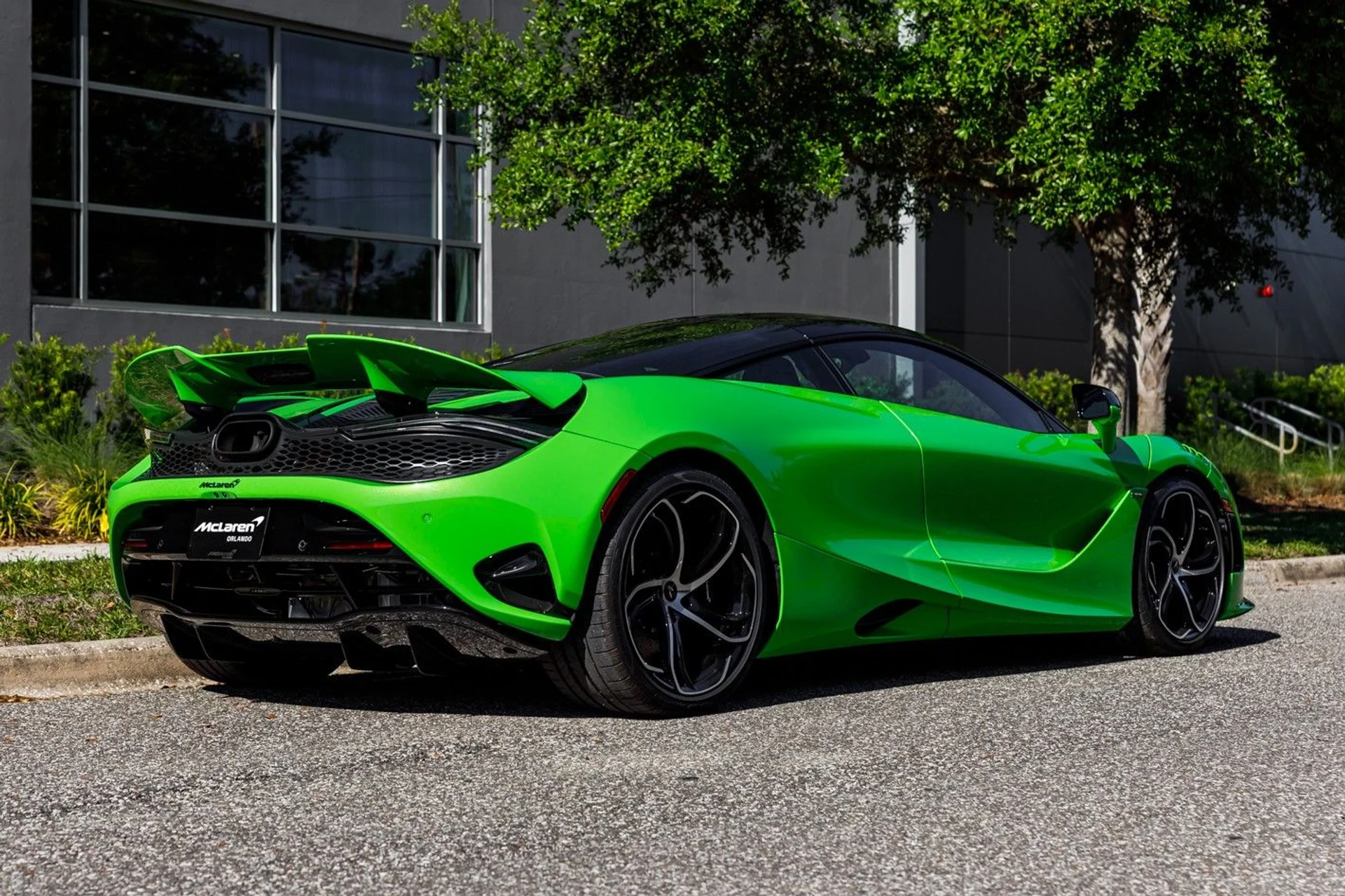 mph019_3635311845_668_p20_l_52185aca0d