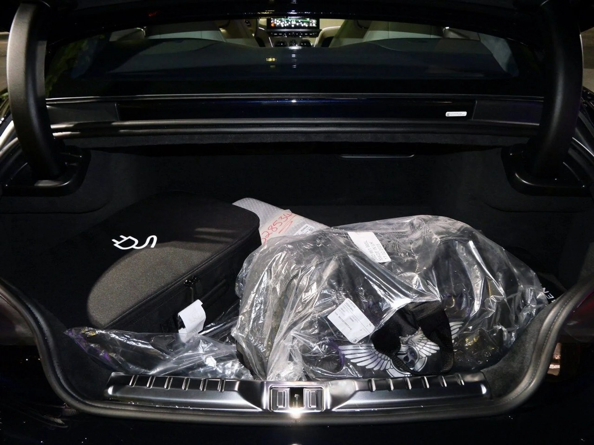 mph019_3654197459_40461f58909d1c349eef0dde2a38e311x_f62bcb13ea